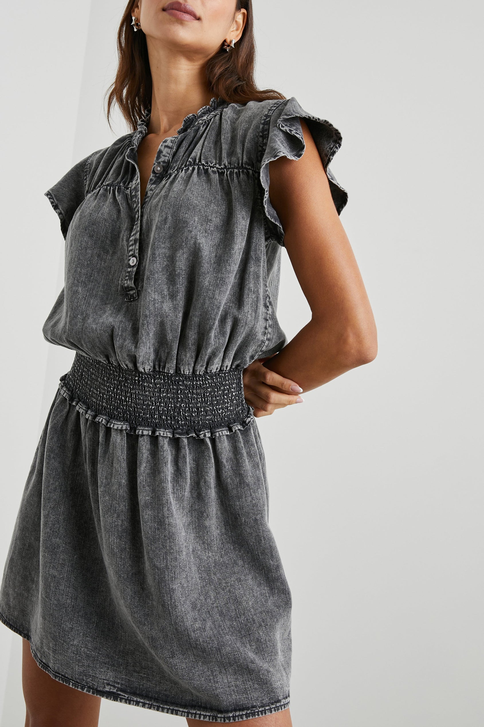 AMINA-BLACK-ACID-WASH-FRONT ANGLE