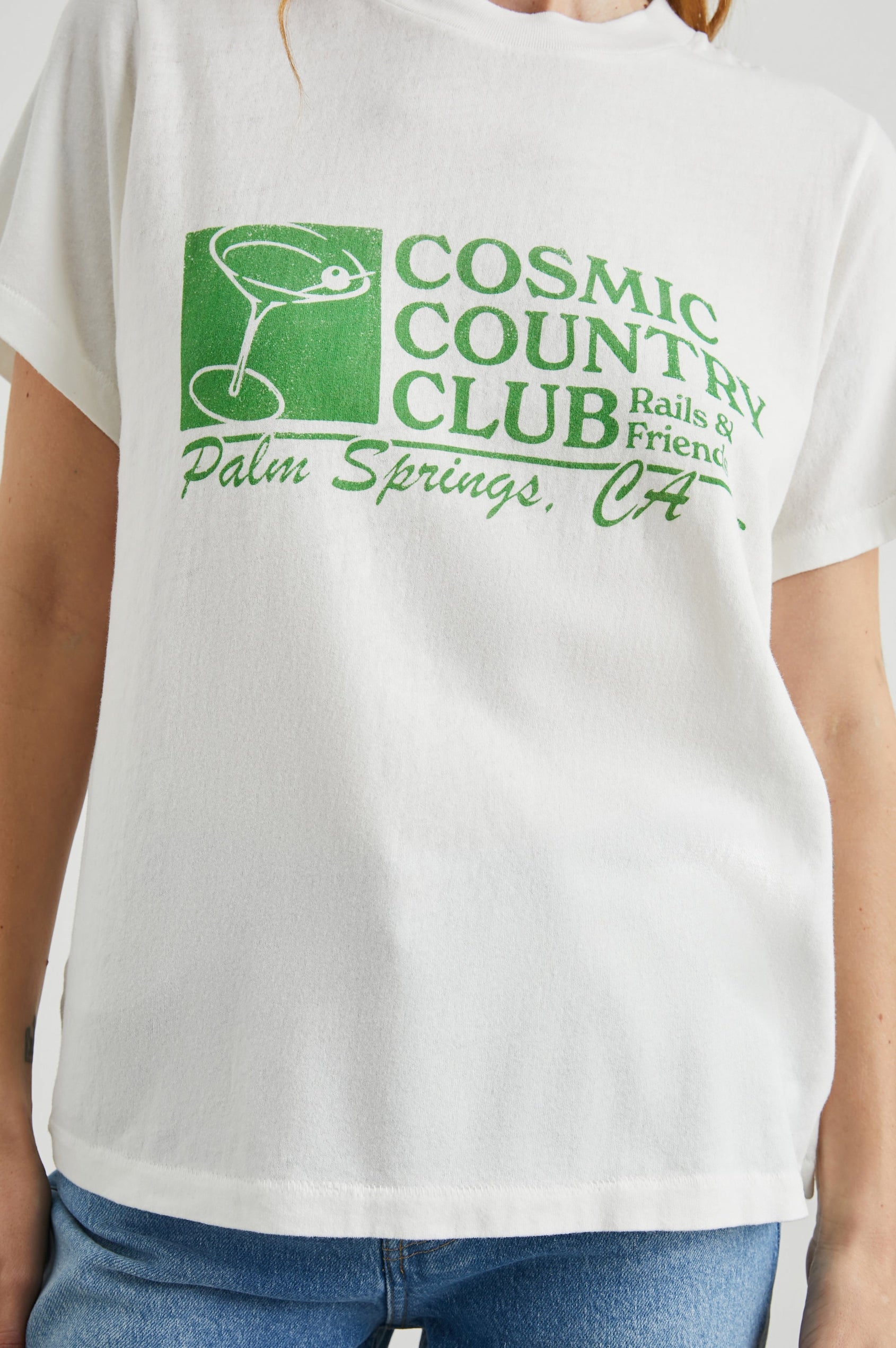 BOYFRIEND-TEE-COSMIC-COUNTRY-CLUB-DETAIL