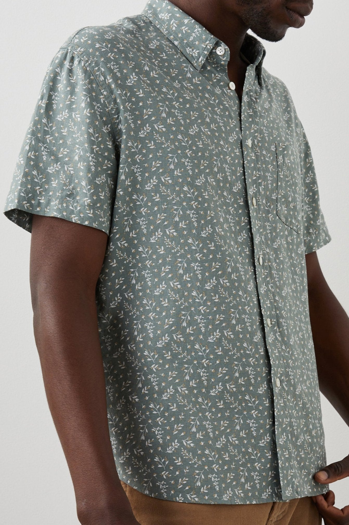 CARSON ACORN FORAGE MINT SHIRT - SIDE HALF BODY SHOT