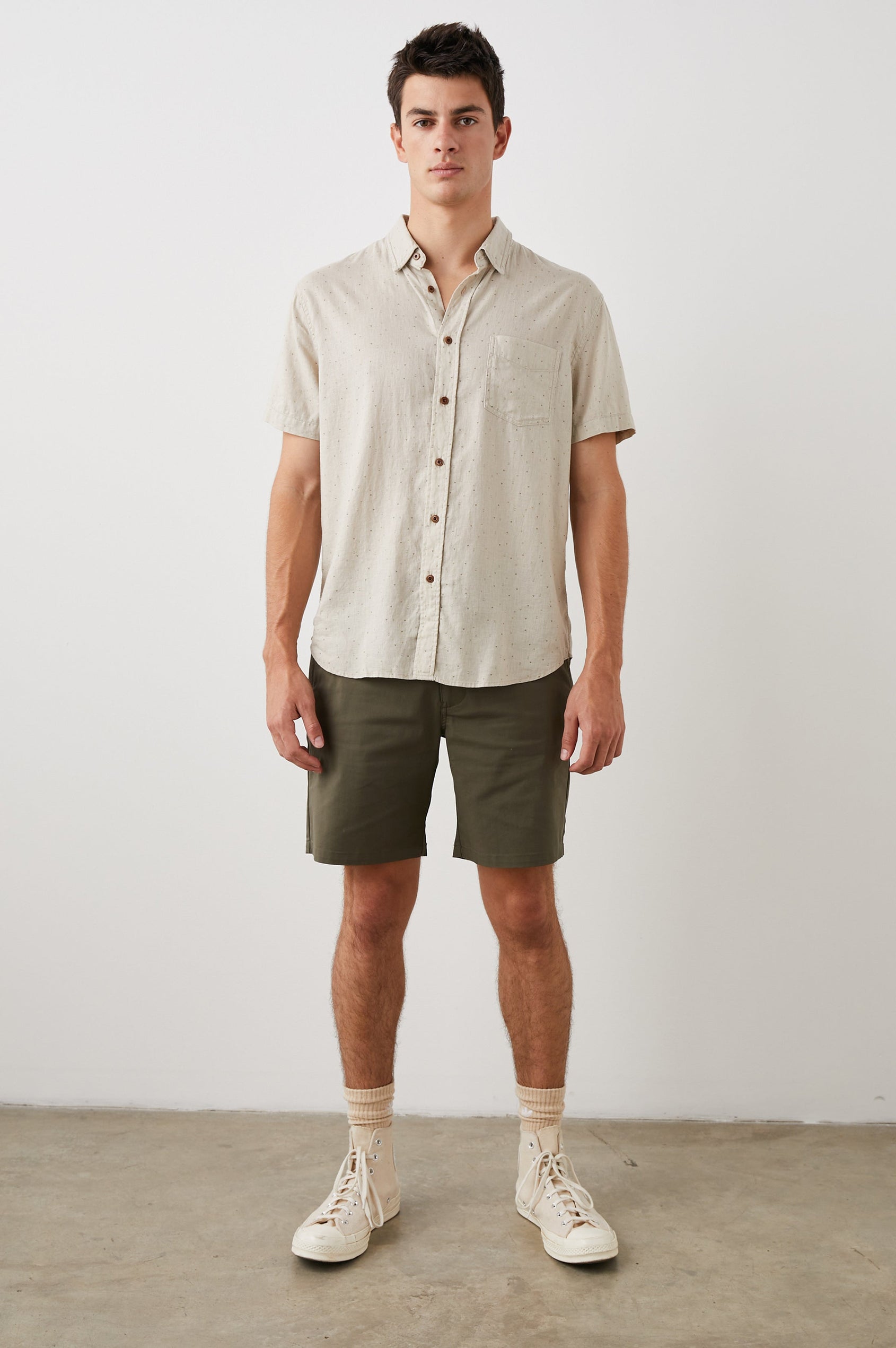 CARSON SHIRT TRIANGLE GEO RETRO PAPER - FULL FRONT BODY