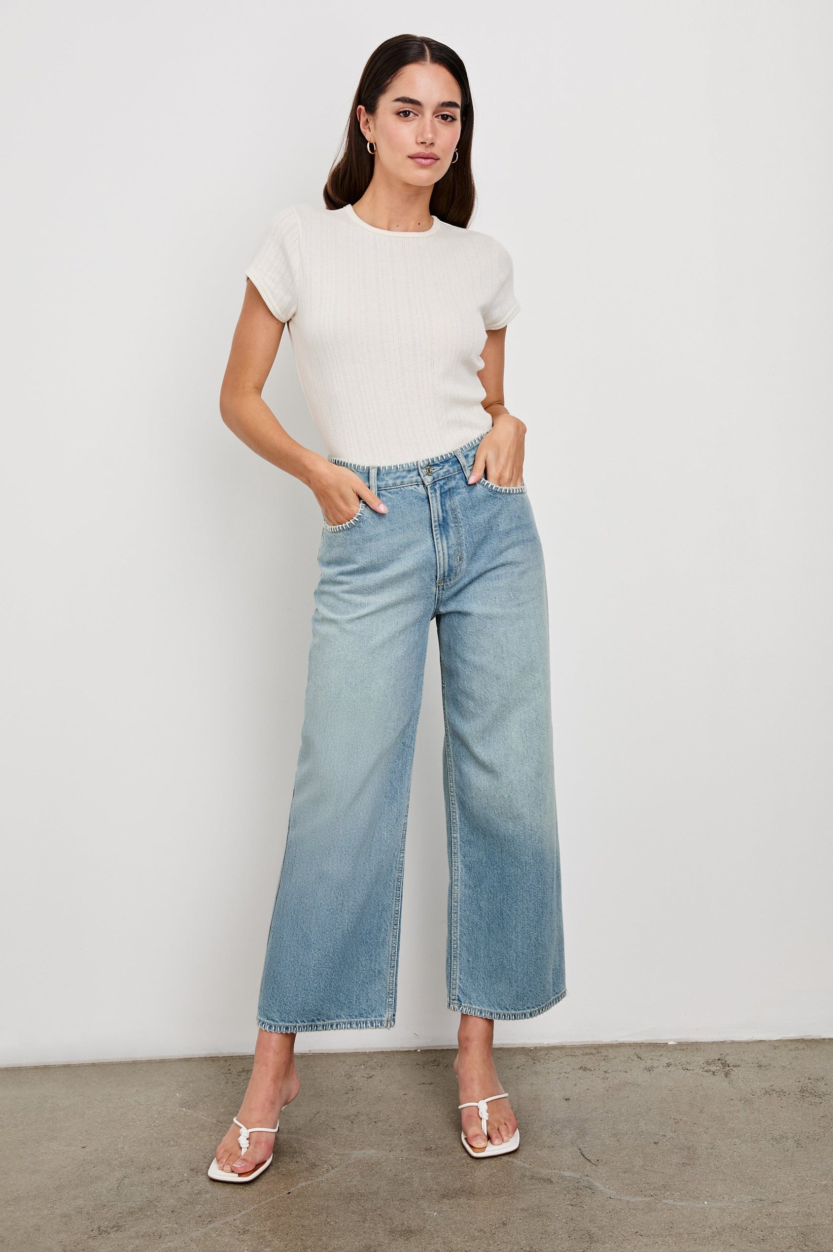 GETTY-CROP-HARBOR-FULL FRONT BODY