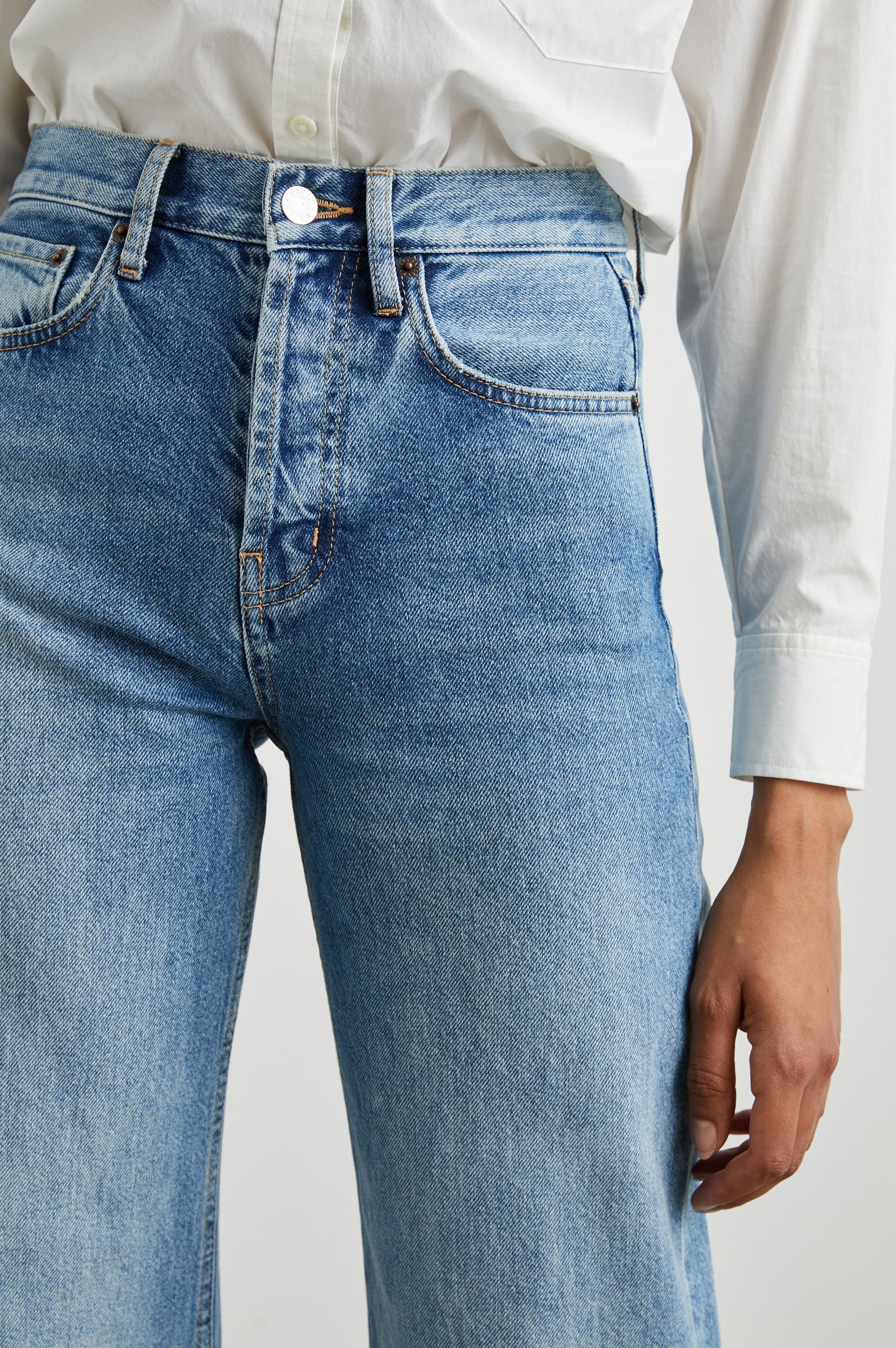 GETTY-OLDINDIGO-FRONT DETAIL