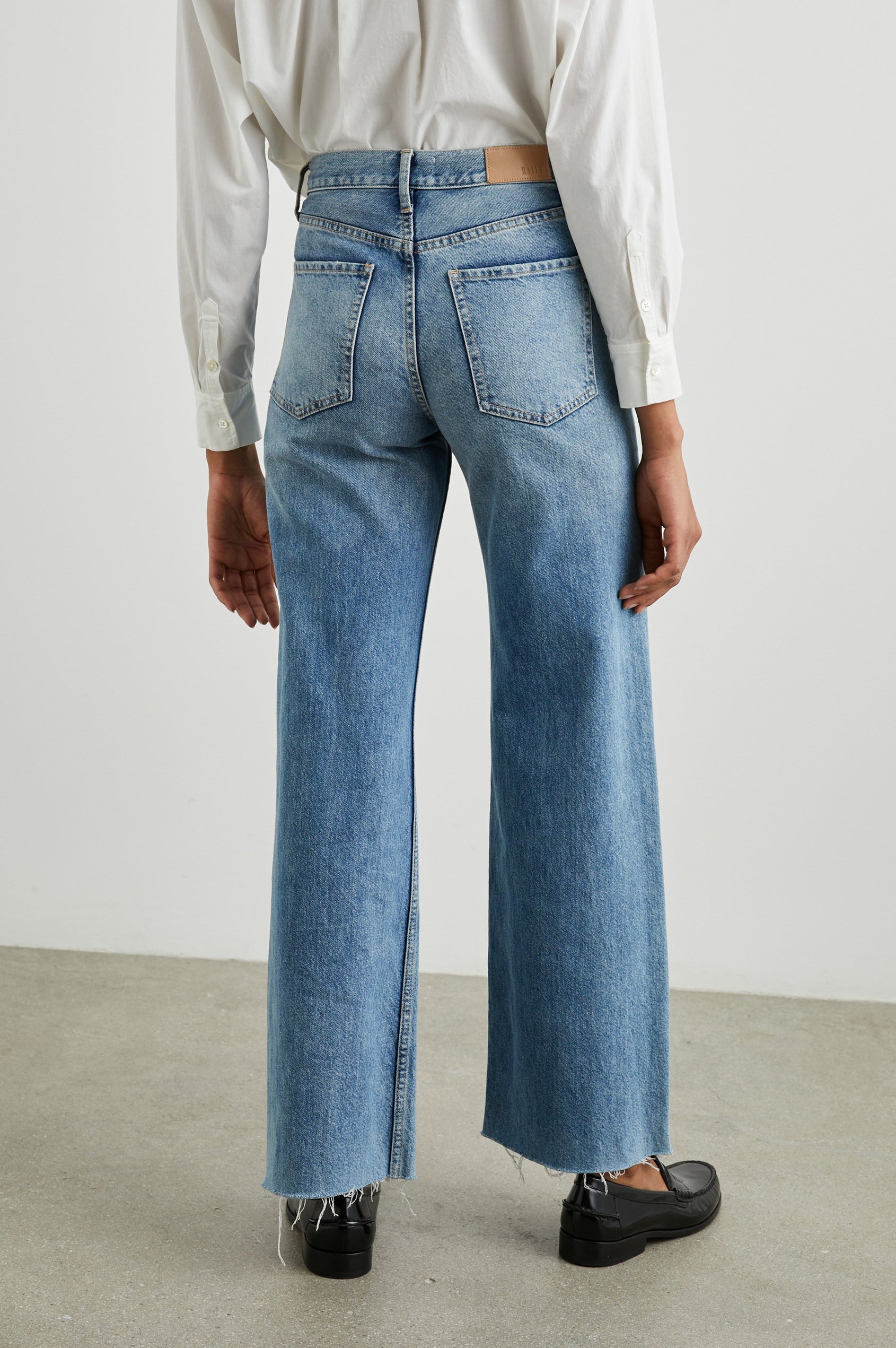 GETTY-OLDINDIGO-BACK