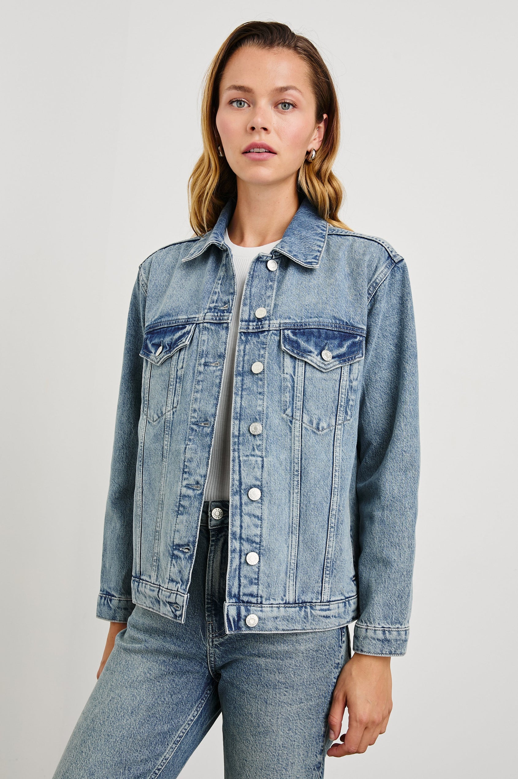 GROVE-EMBOSSEDINDIGO-FRONT ANGLE