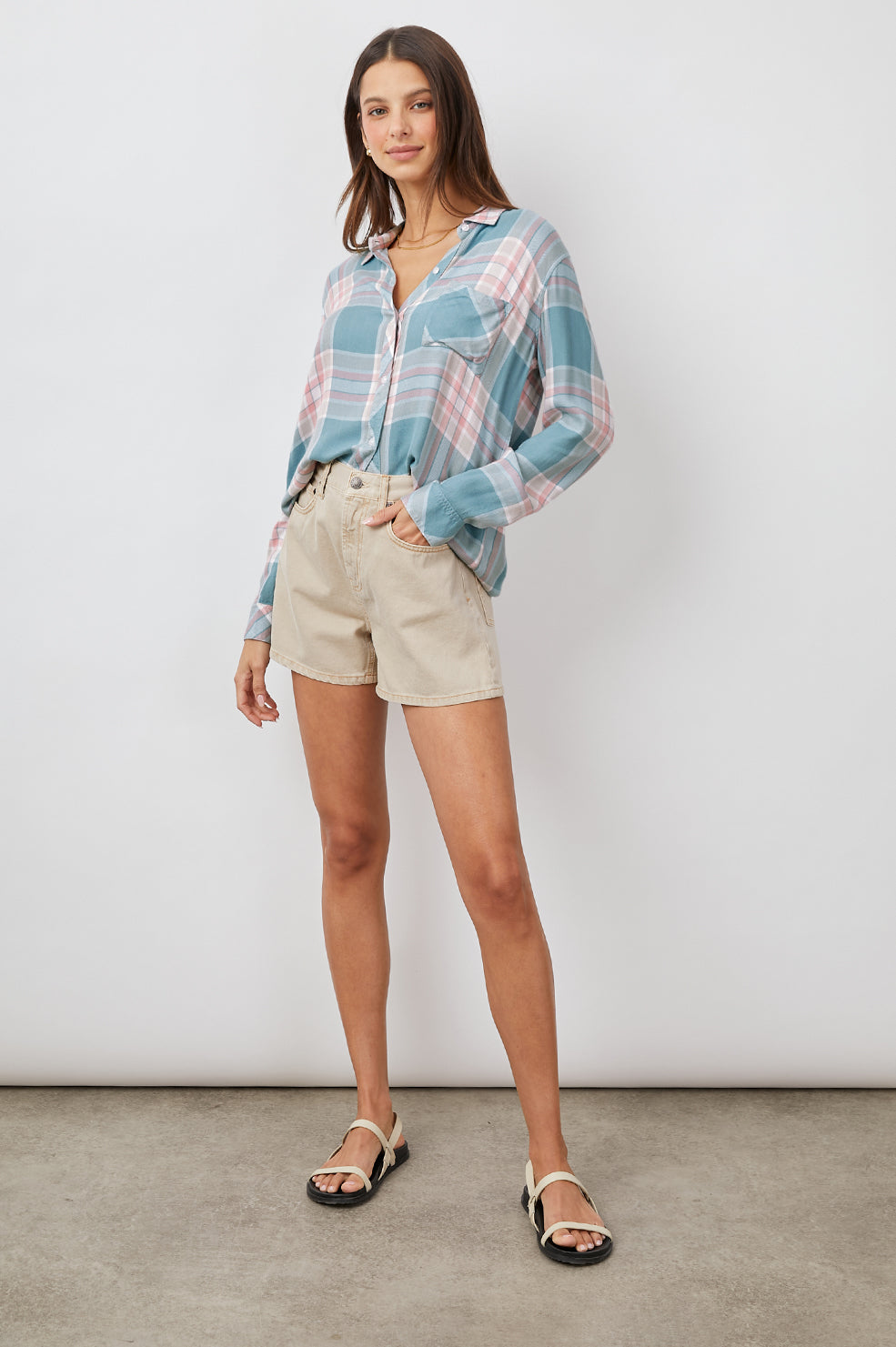 HUNTER AGAVE ROSE SAND LONG SLEEVE BUTTON DOWN- FRONT FULL BODY