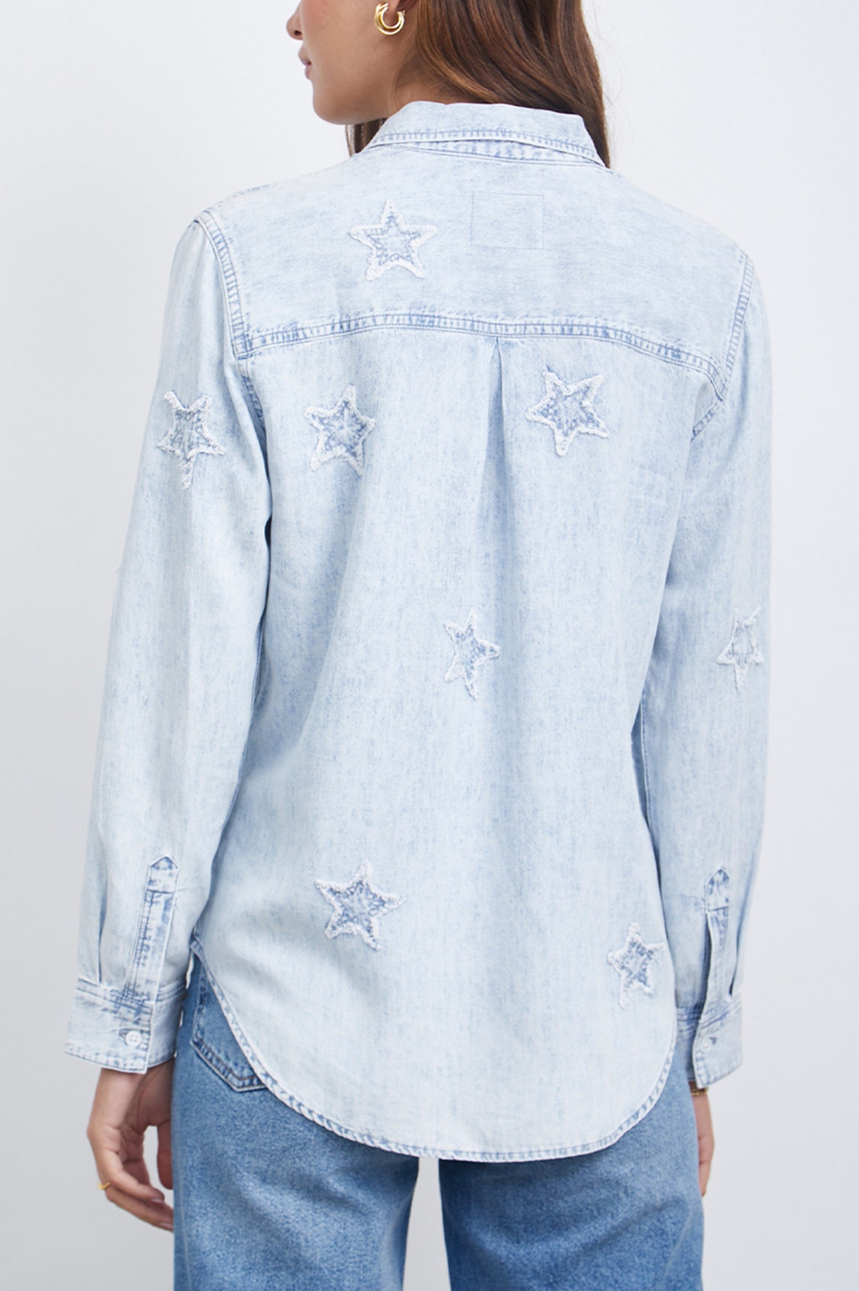 INGRID-LIGHT-ACID-STARS-BACK
