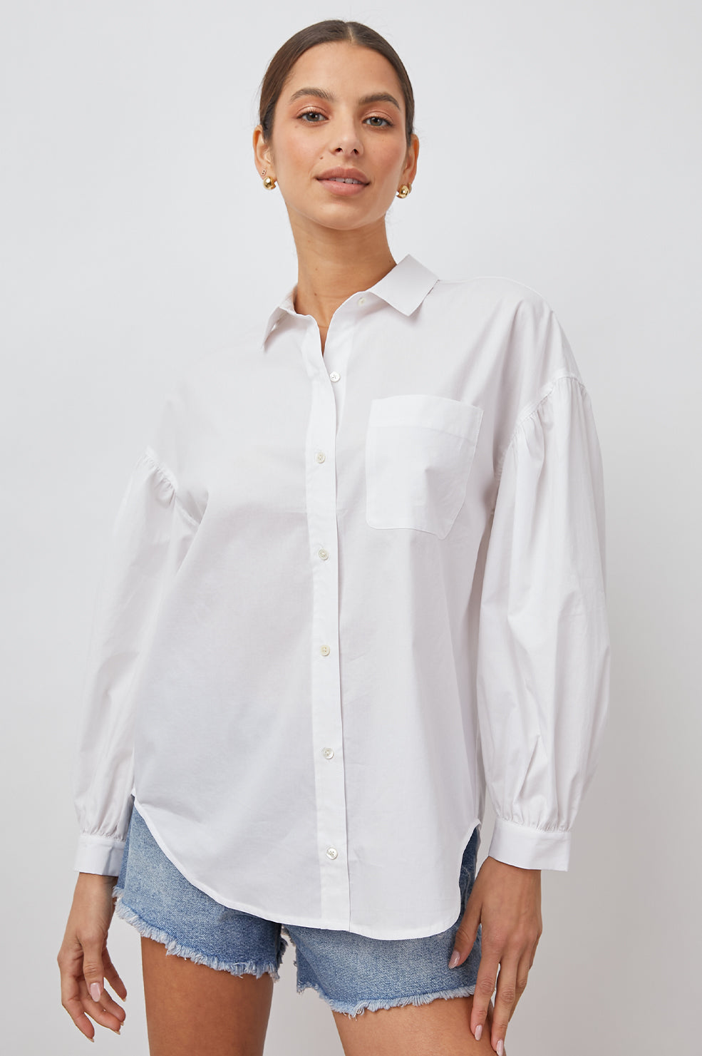 JANAE WHITE BLOUSE-FRONT UNTUCKED