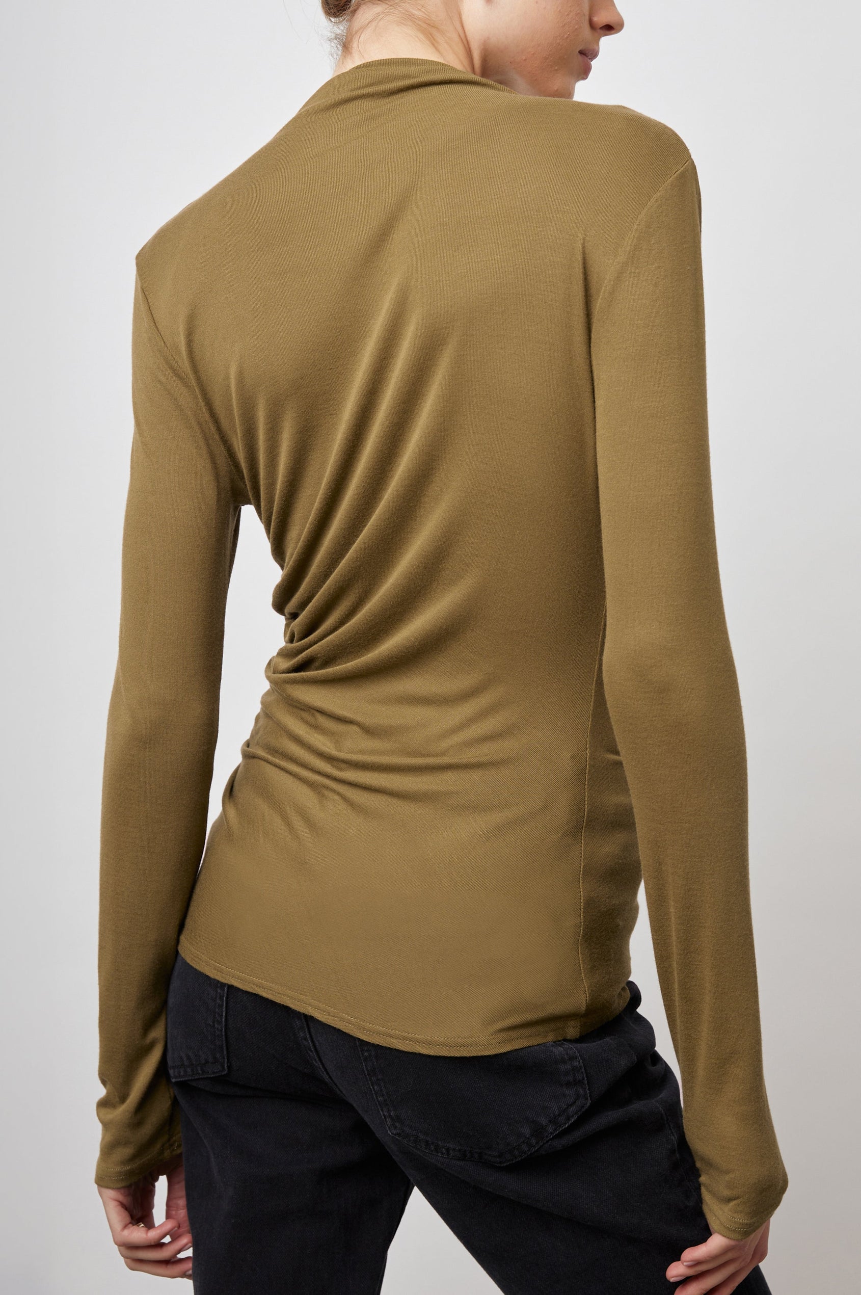 JOELLE-OCHRE-BACK