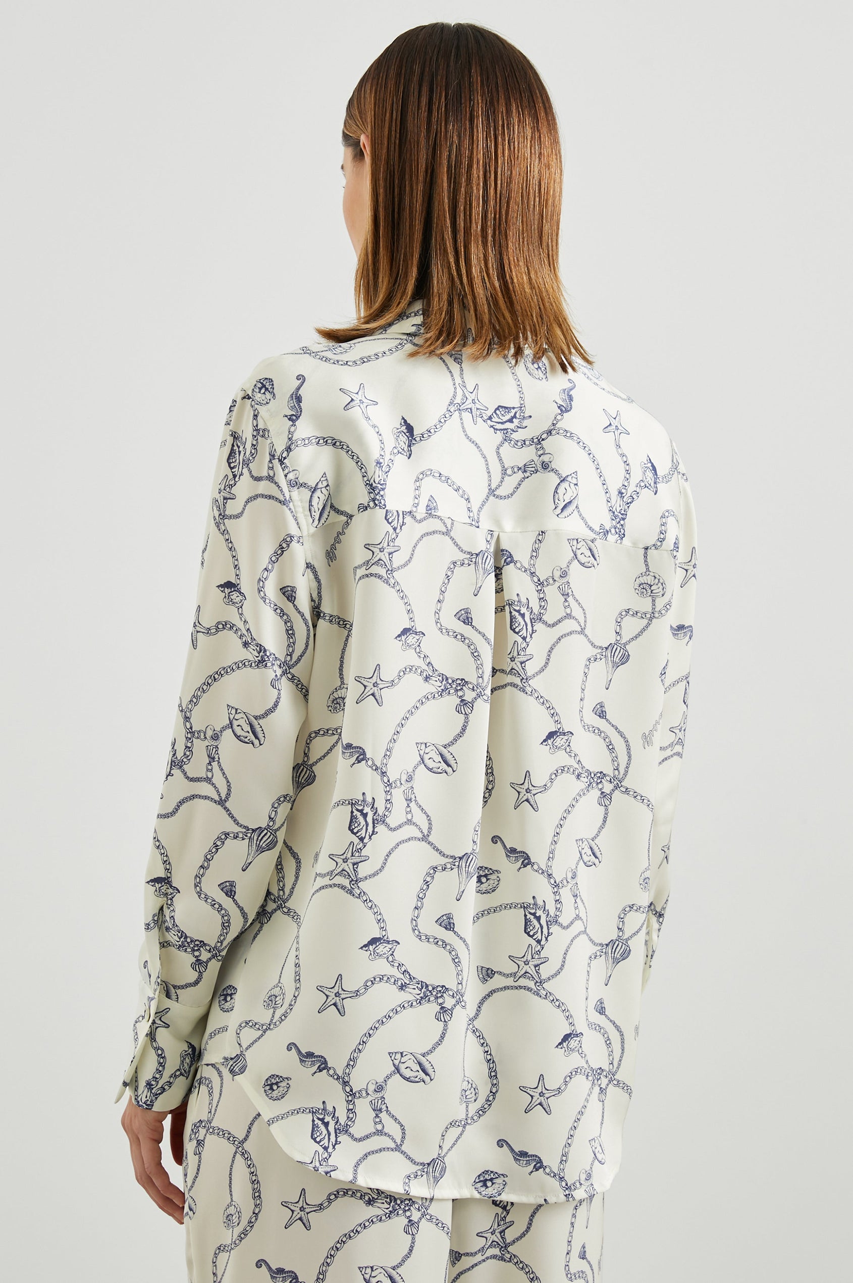 LEDGER-NAUTICAL-CHAIN-BACK