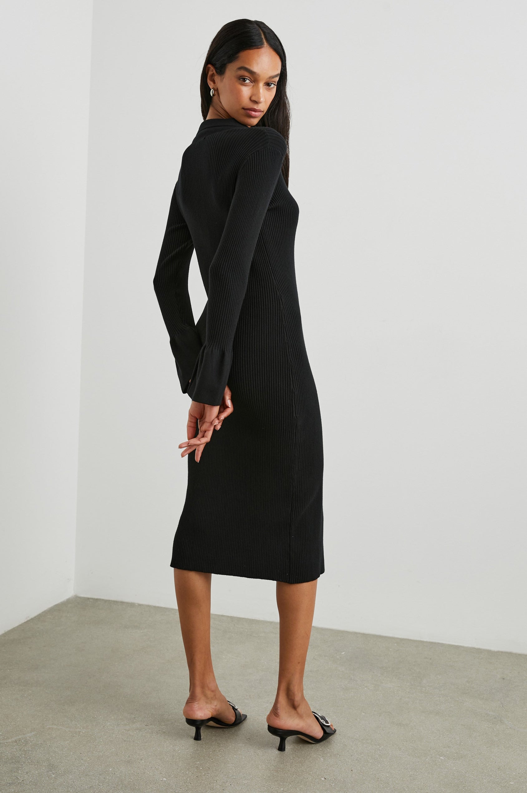 ROSALIE-BLACK-BACK