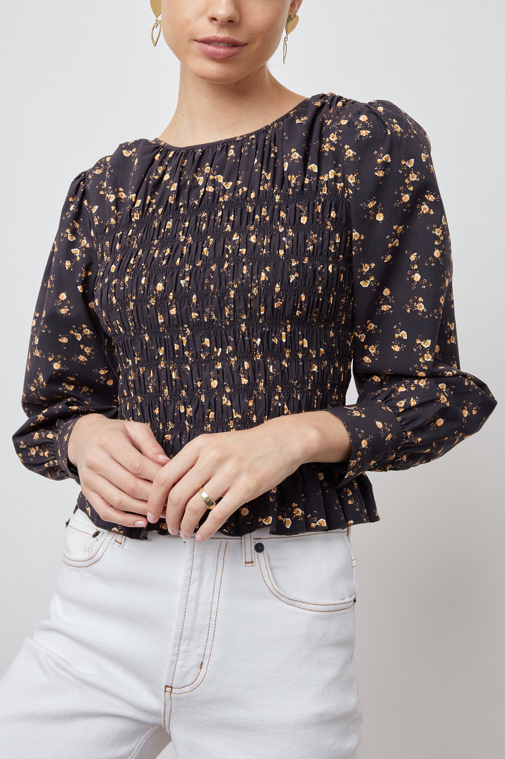 TABI-ROMANTIC-FLORAL-FRONT