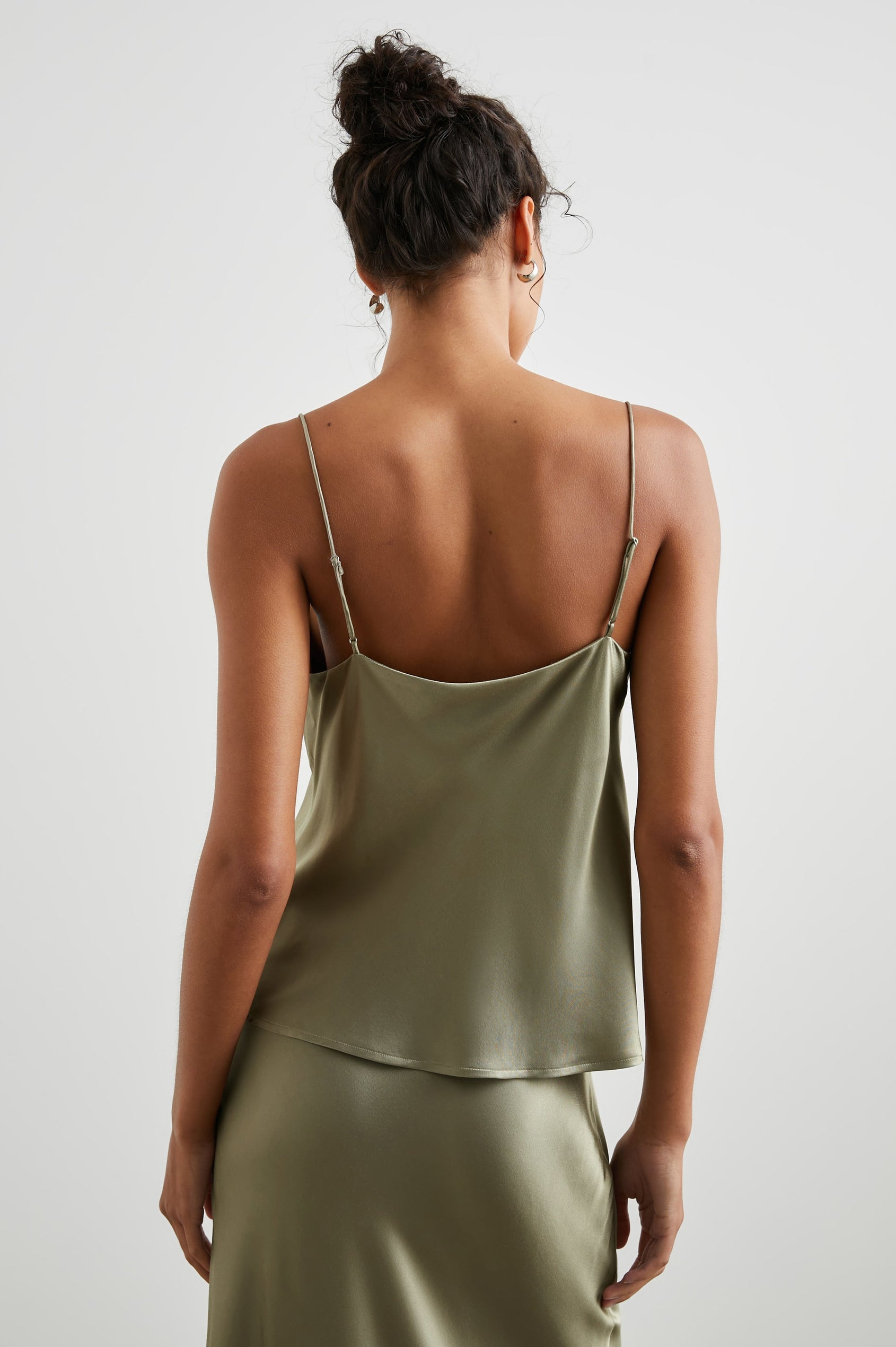 TAYSIA-MERMAID-BACK