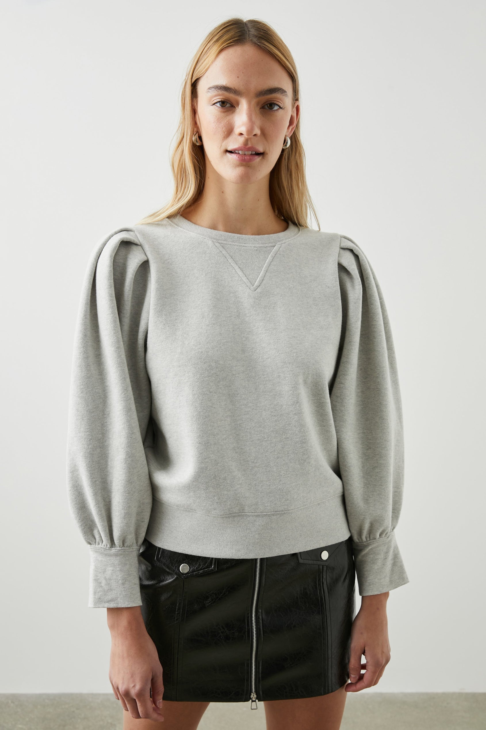 TIFFANY-HEATHER-GREY-FRONT