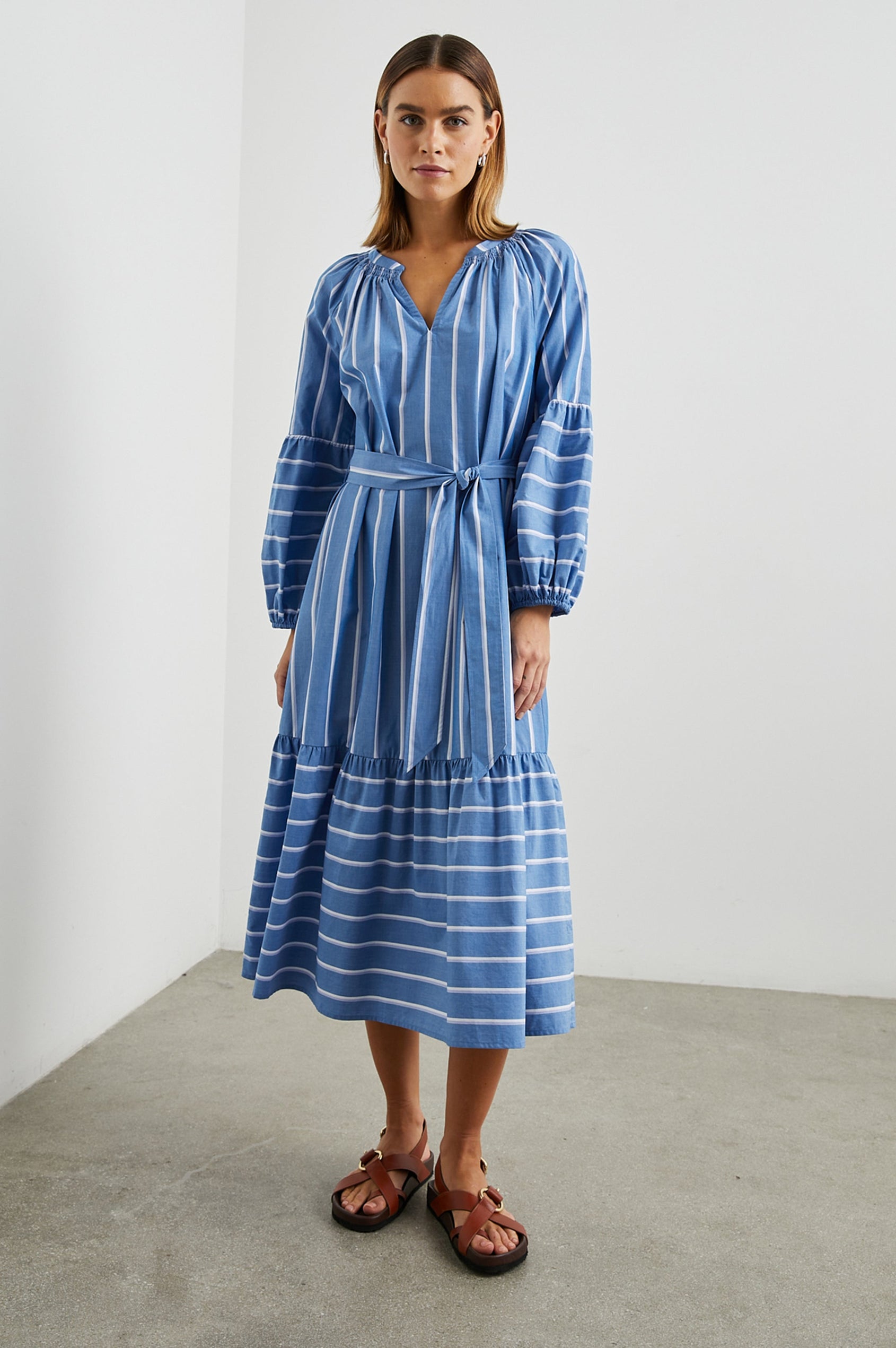VITTORIA-BOIRO-STRIPE-FULL FRONT BODY