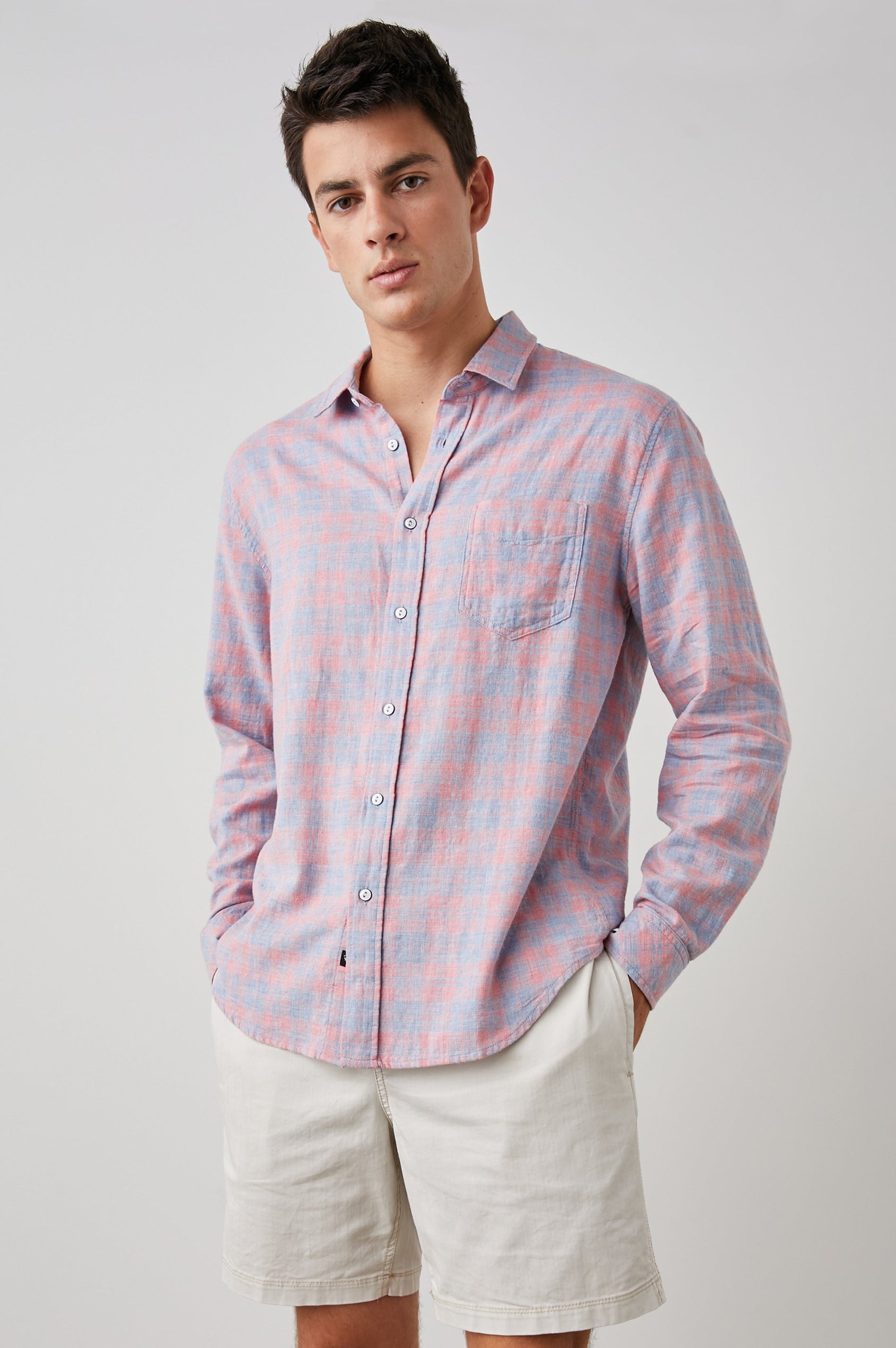 WYATT SHIRT INDIGO PAPAYA MELANGE - FRONT IN MOTION