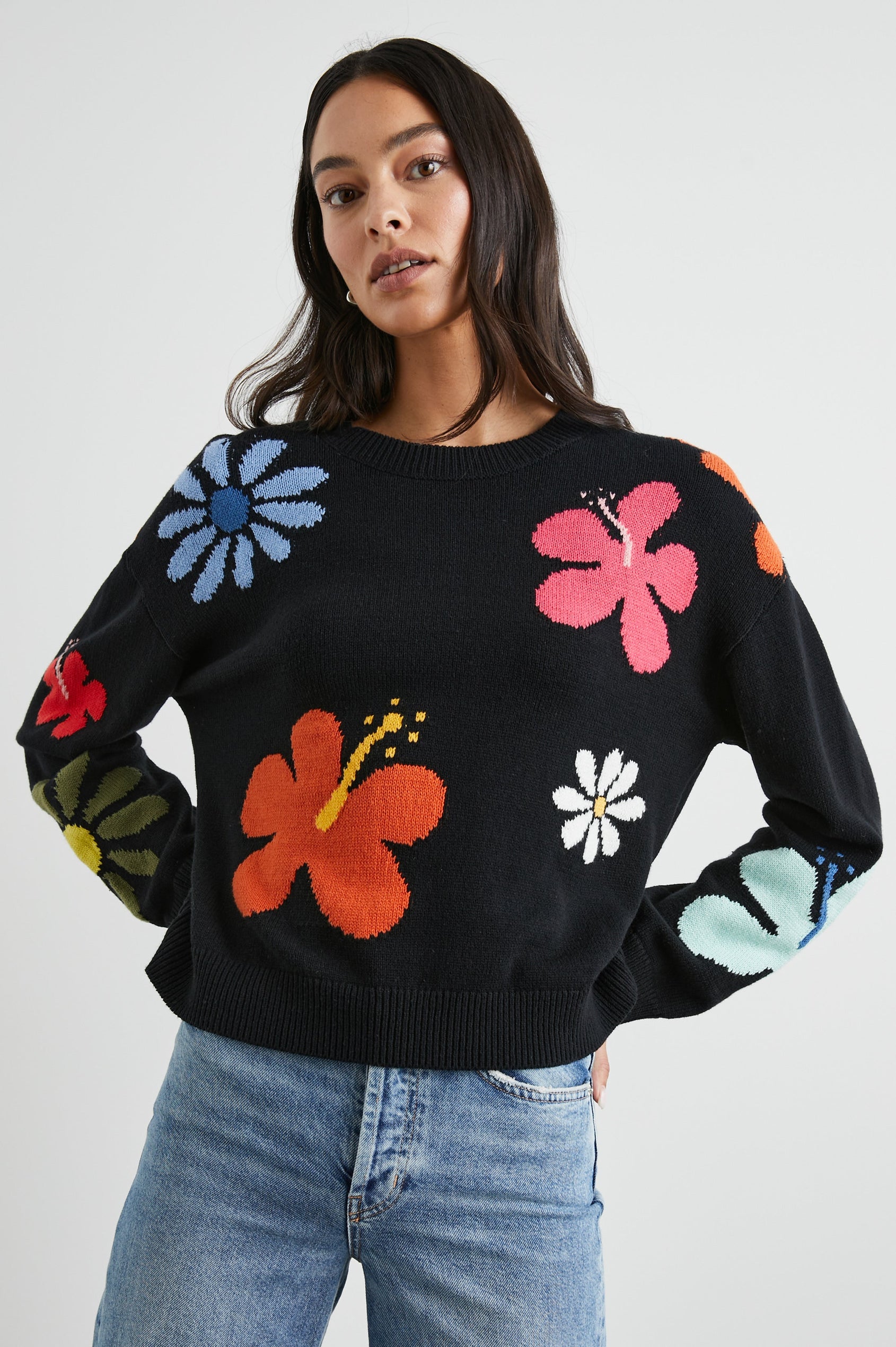 ZOEY-HIBISCUS-MULTI-FRONT ANGLE
