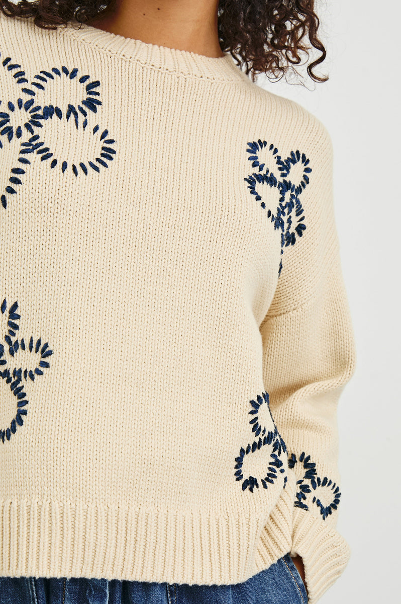 ZOEY SWEATER - IVORY NAVY STITCHED DAISIES – Rails EU