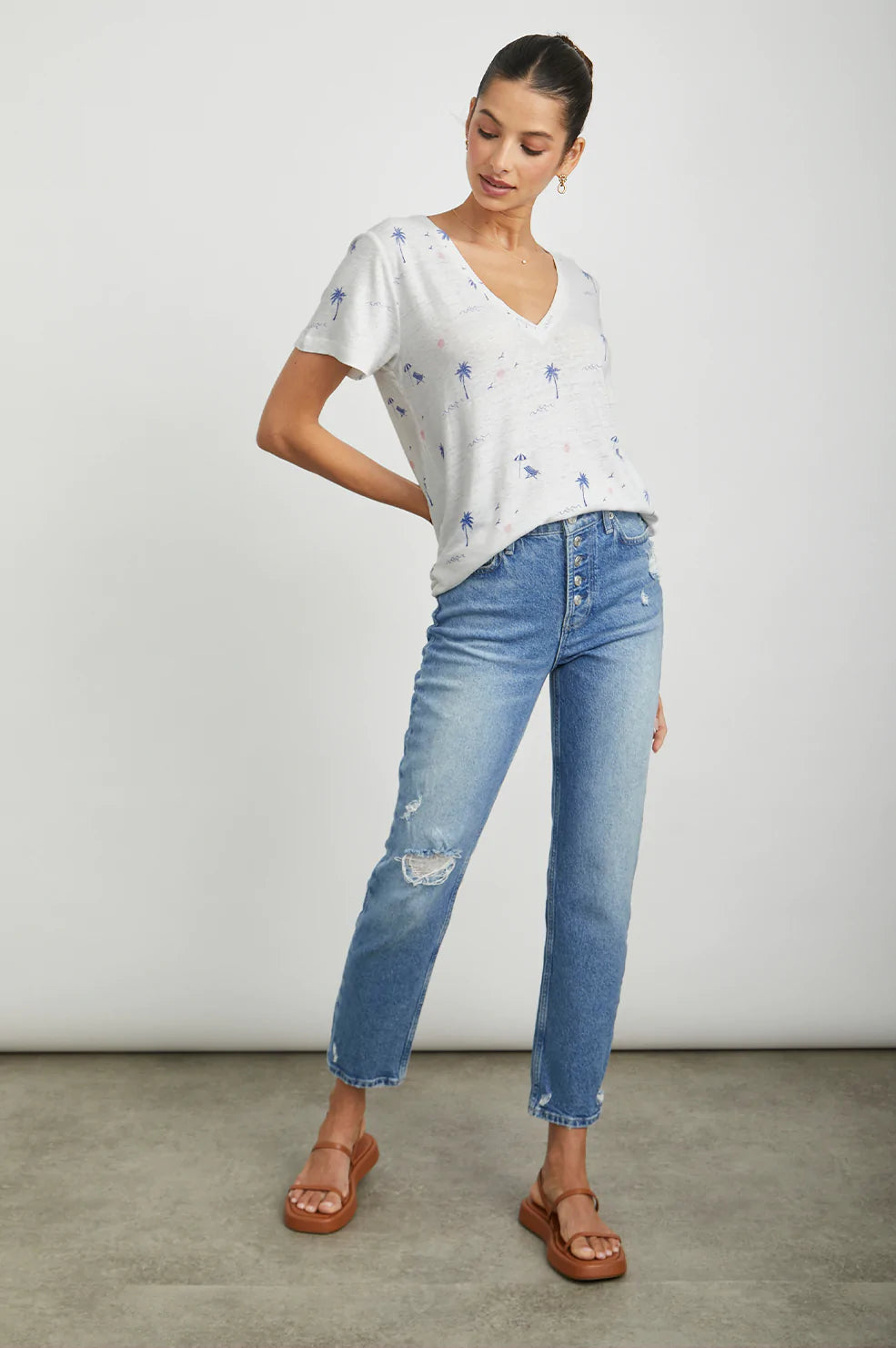 CARA V NECK MALIBU BEACH- FULL FRONT BODY