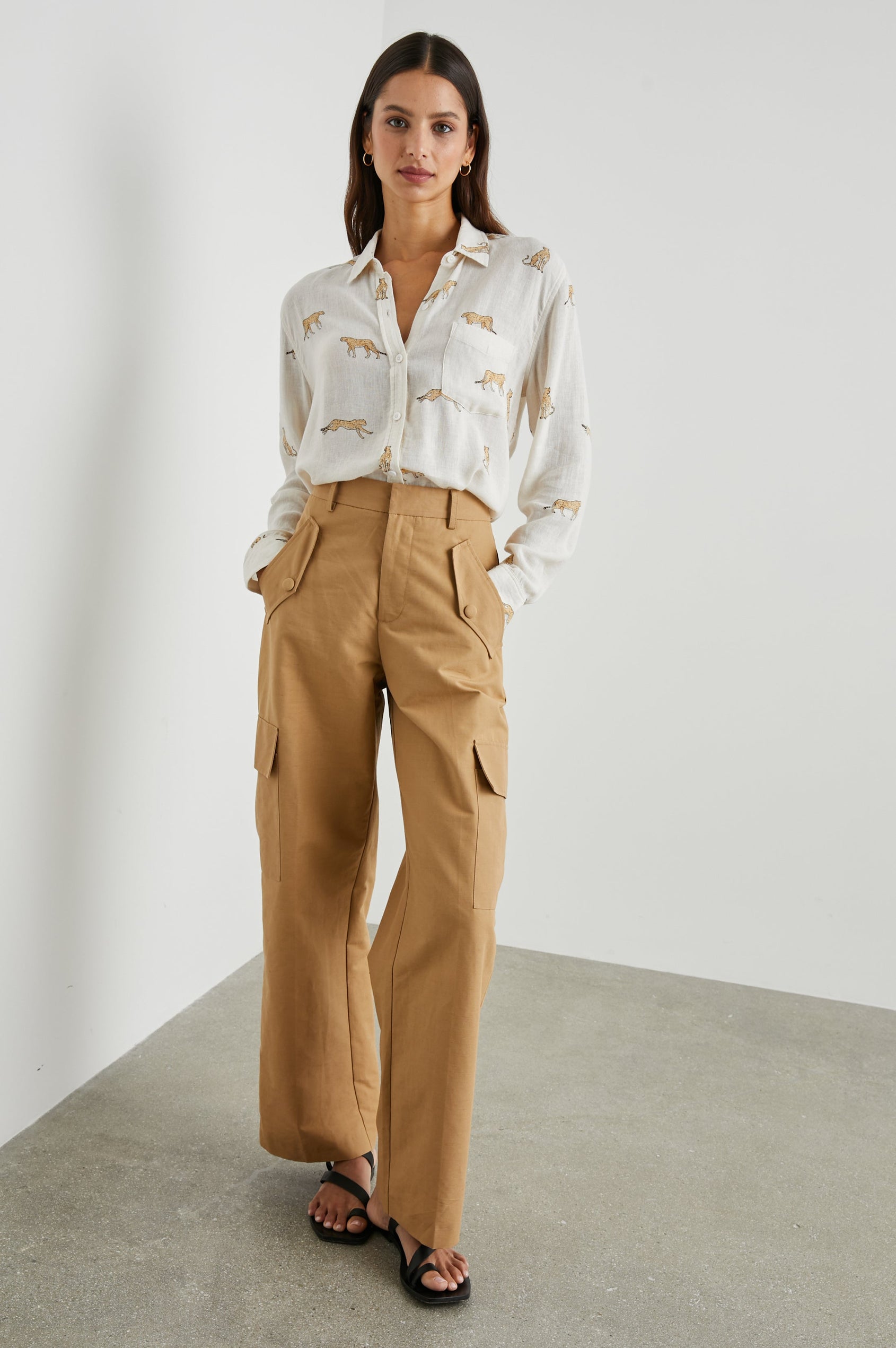 CHARLI SHIRT NATURAL LEOPARD - FULL FRONT BODY