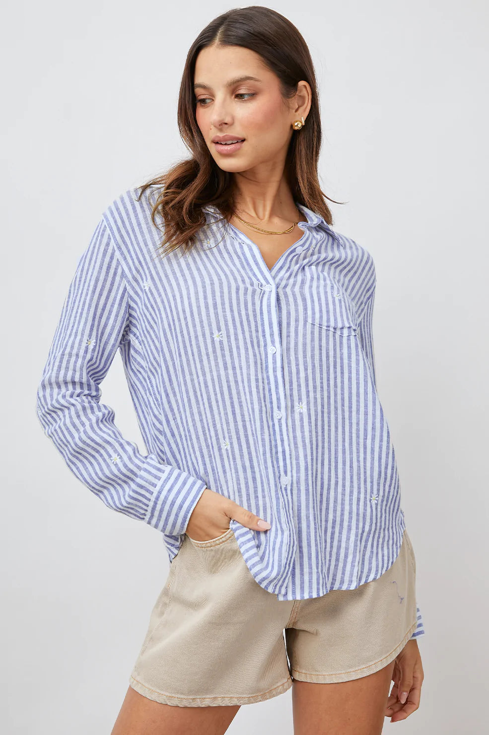 CHARLI BLUE STRIPE DAISY EMBROIDERY LONG SLEEVE BUTTON DOWN-FRONT UNTUCKED