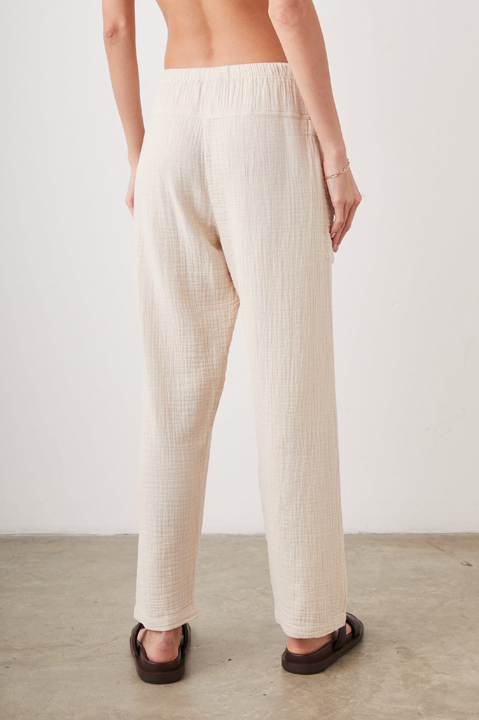 DARBY PANT FLAX - BACK BODY