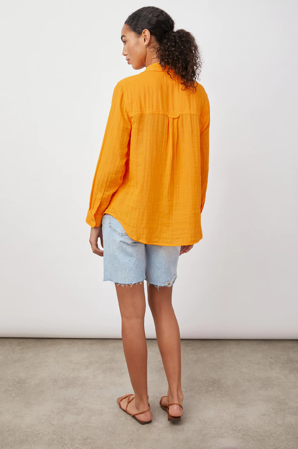 ELLIS MARIGOLD LONG SLEEVE BUTTON DOWN- BACK