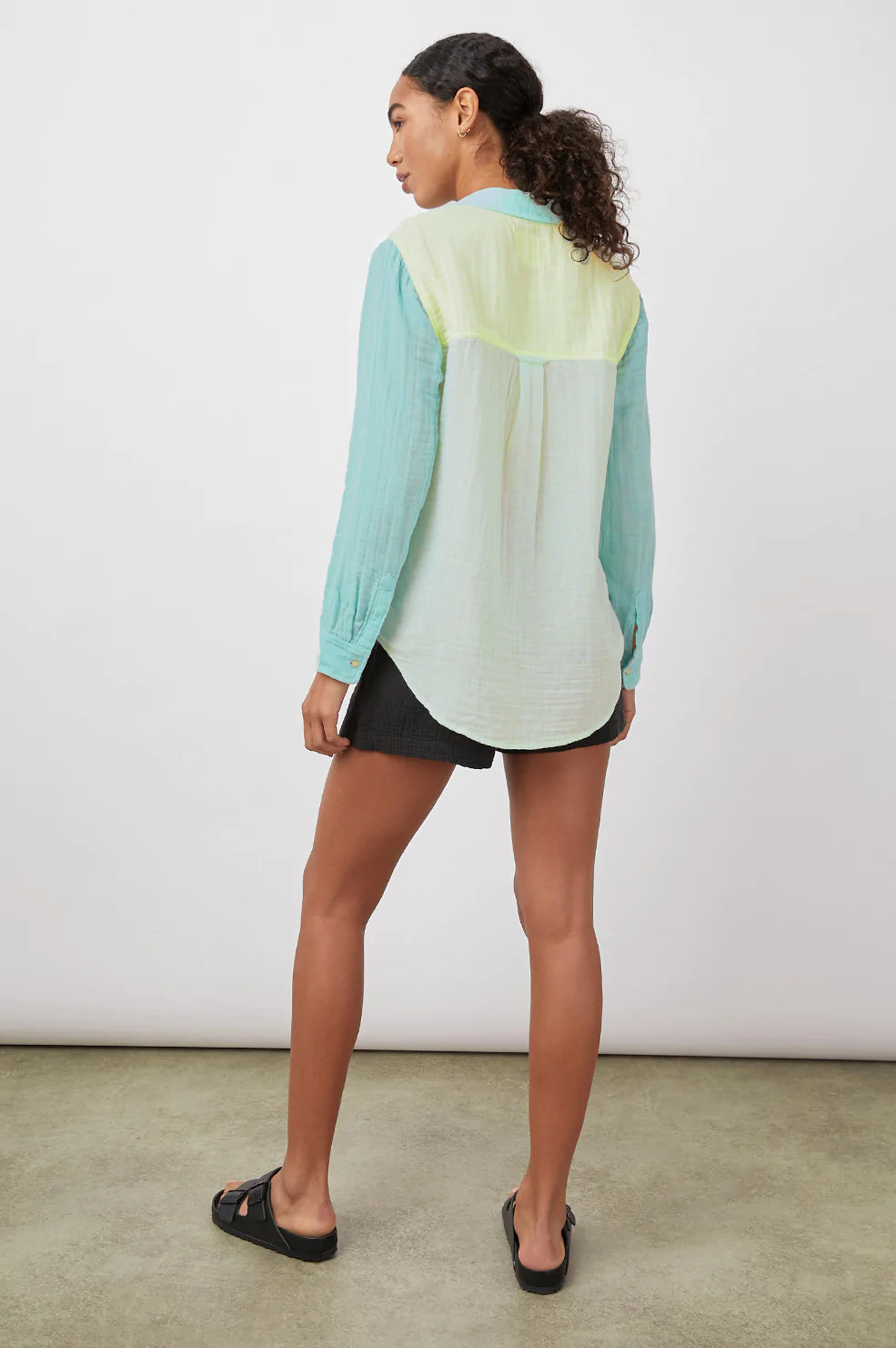 ELLIS MINT COLOR BLOCK LONG SLEEVE BUTTON DOWN- BACK