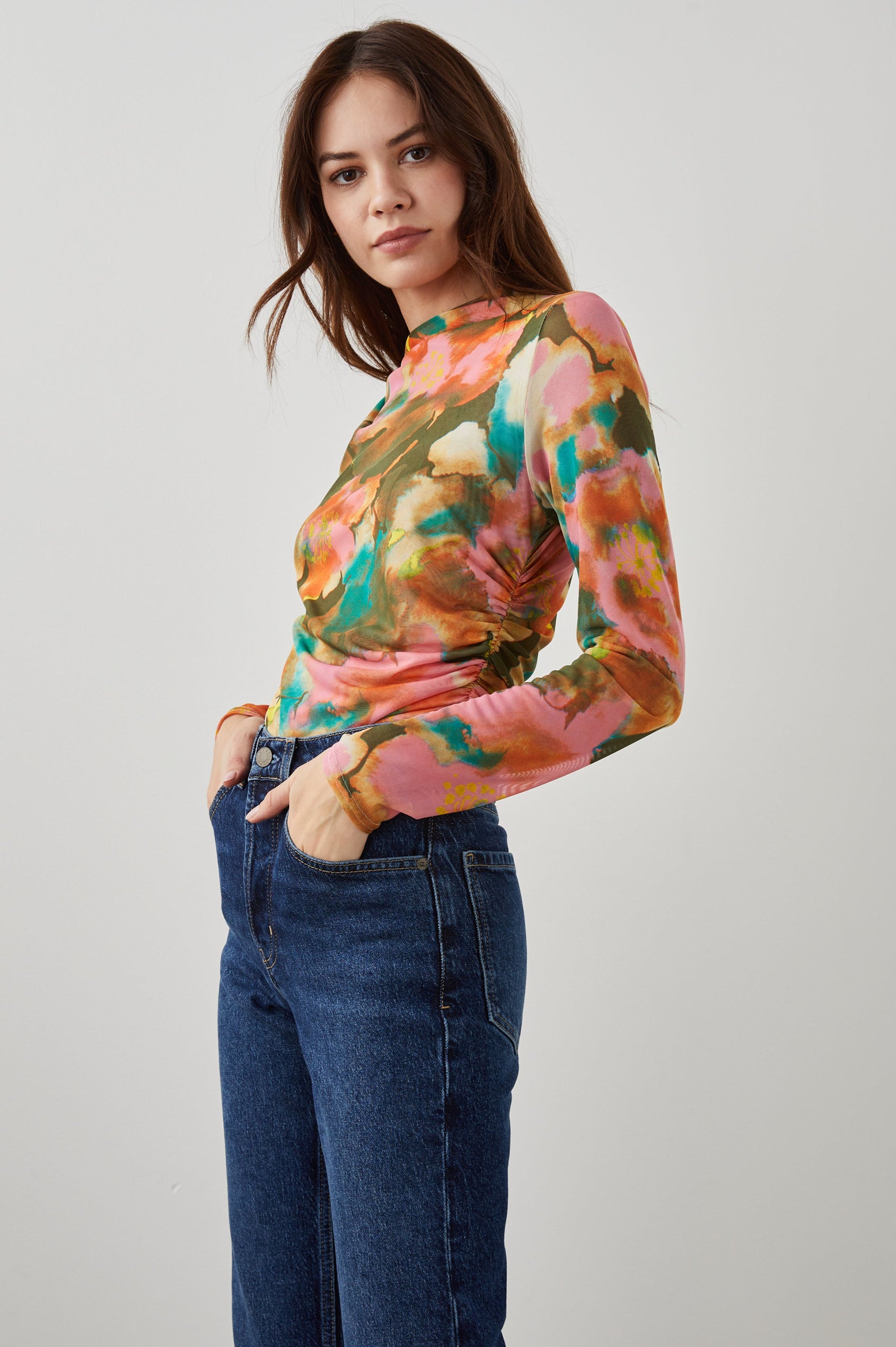 JOELLE TOP TERRA FLORAL - SIDE ANGLE