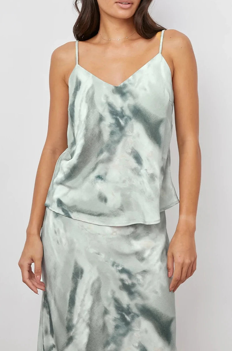 PAOLA SAGE DIFFUSION- FRONT UNTUCKED