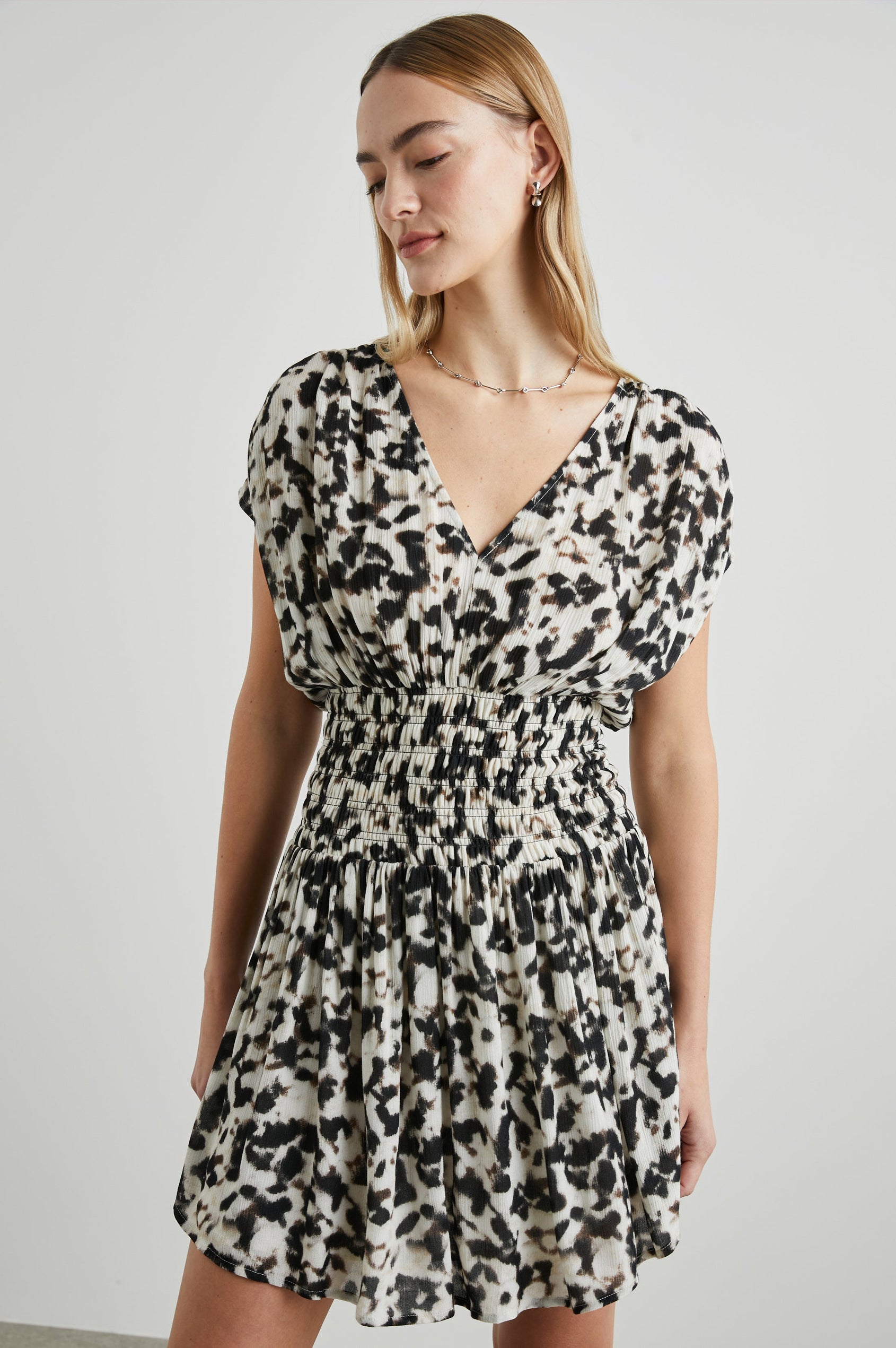 SIERA-BLURRED-CHEETAH-FRONT MODEL 2