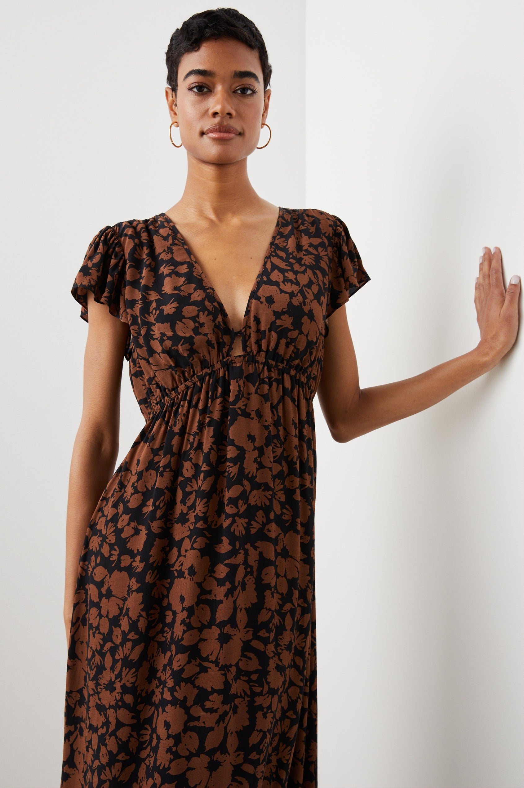 TINA DRESS GARDEN SILHOUETTE - SIDE ANGLE