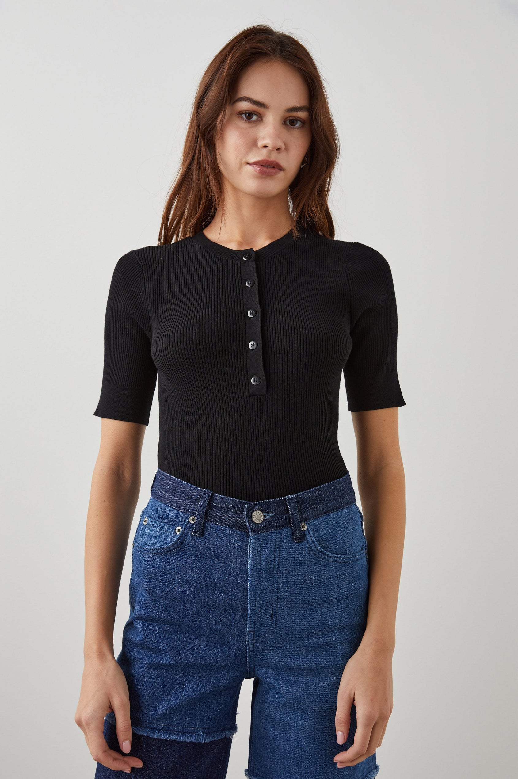 TONI-BLACK-FRONT MODEL 2