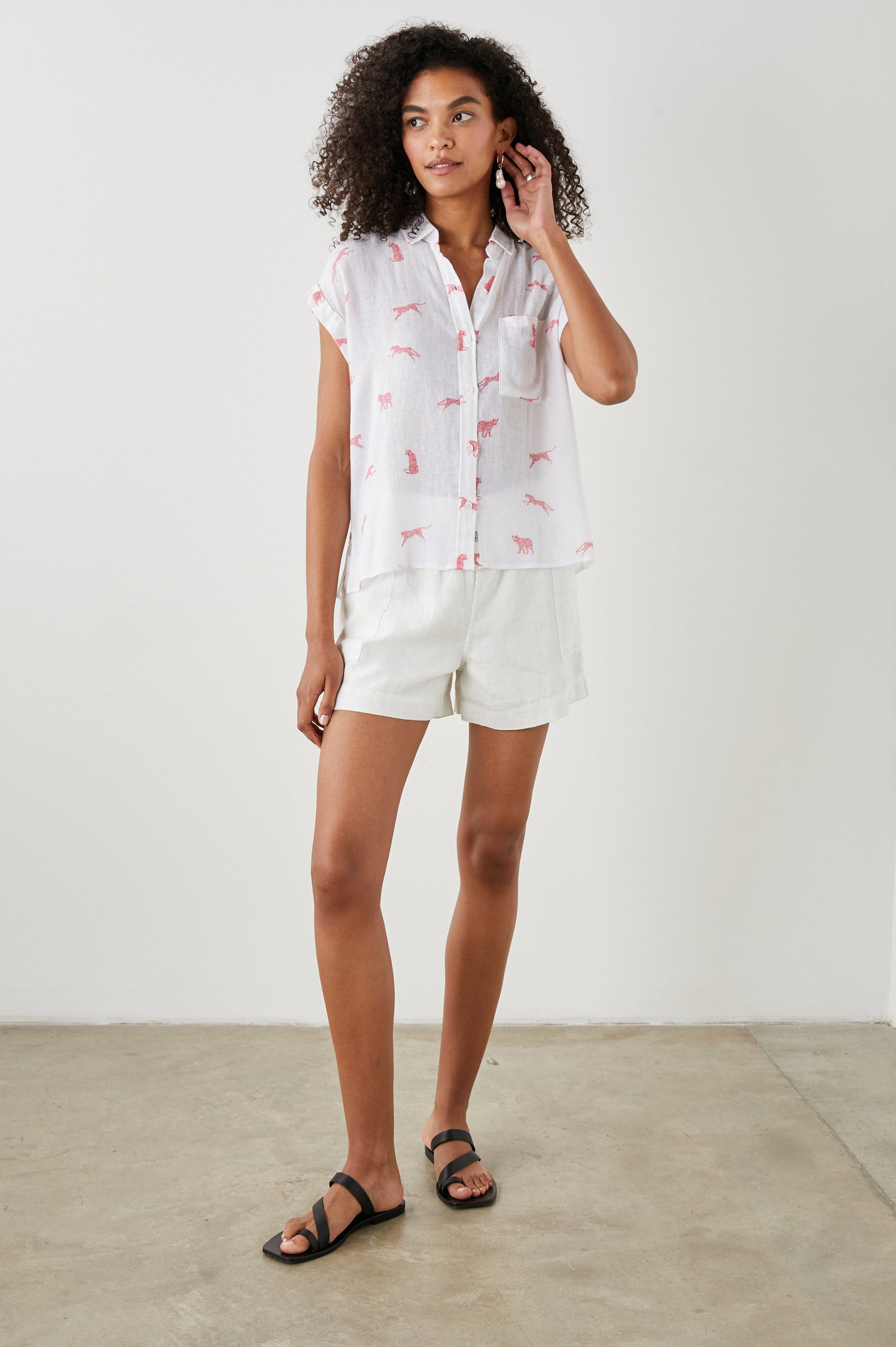 WHITNEY TOP ROSE LEOPARD - FRONT FULL BODY