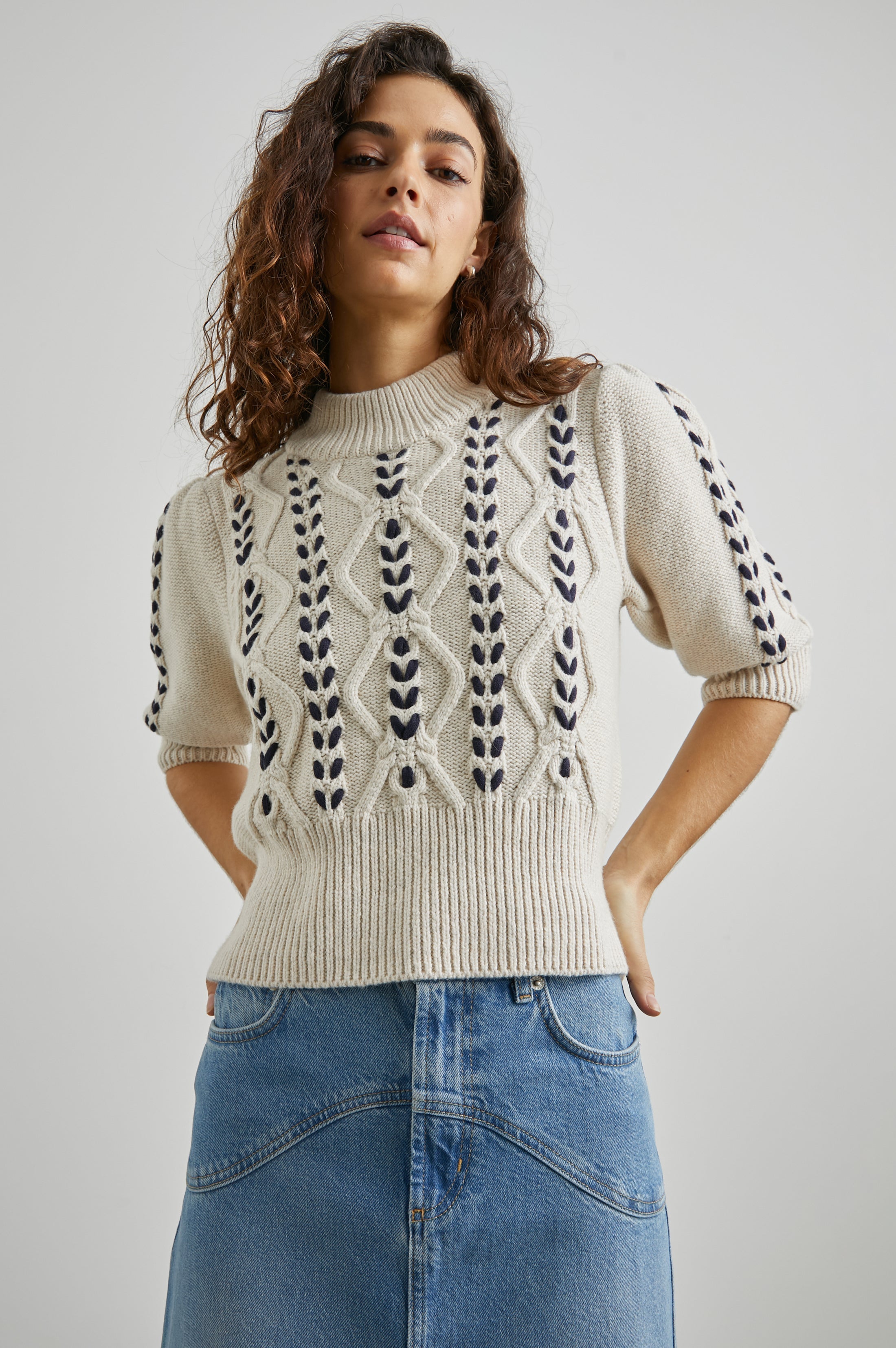 ADDY-OATMEAL-NAVY-CABLES-