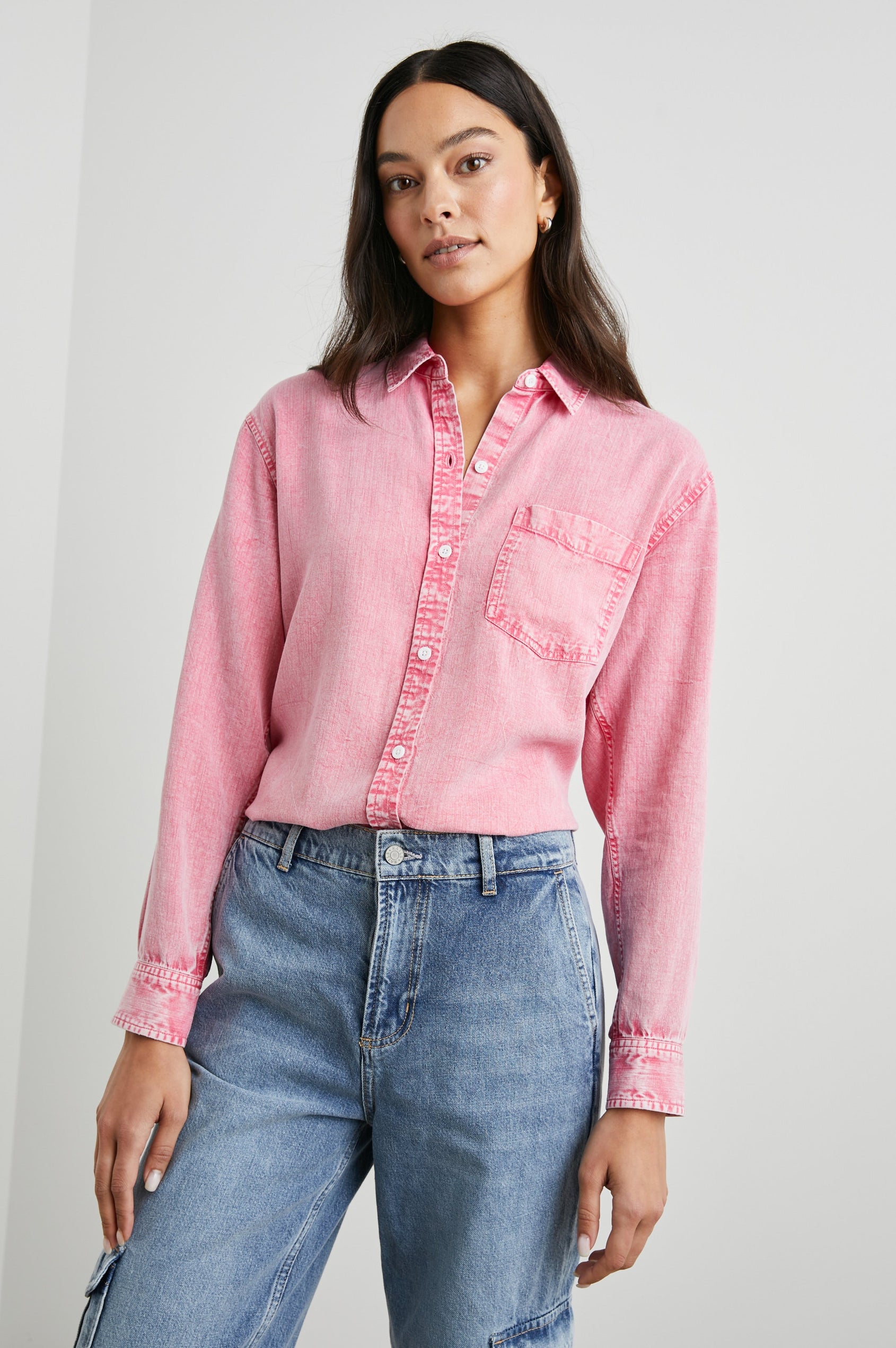 BARRETT-VIVID-PINK-FRONT TUCKED IN