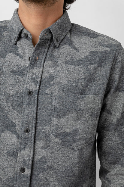 berkeley blue camo shirt - detail