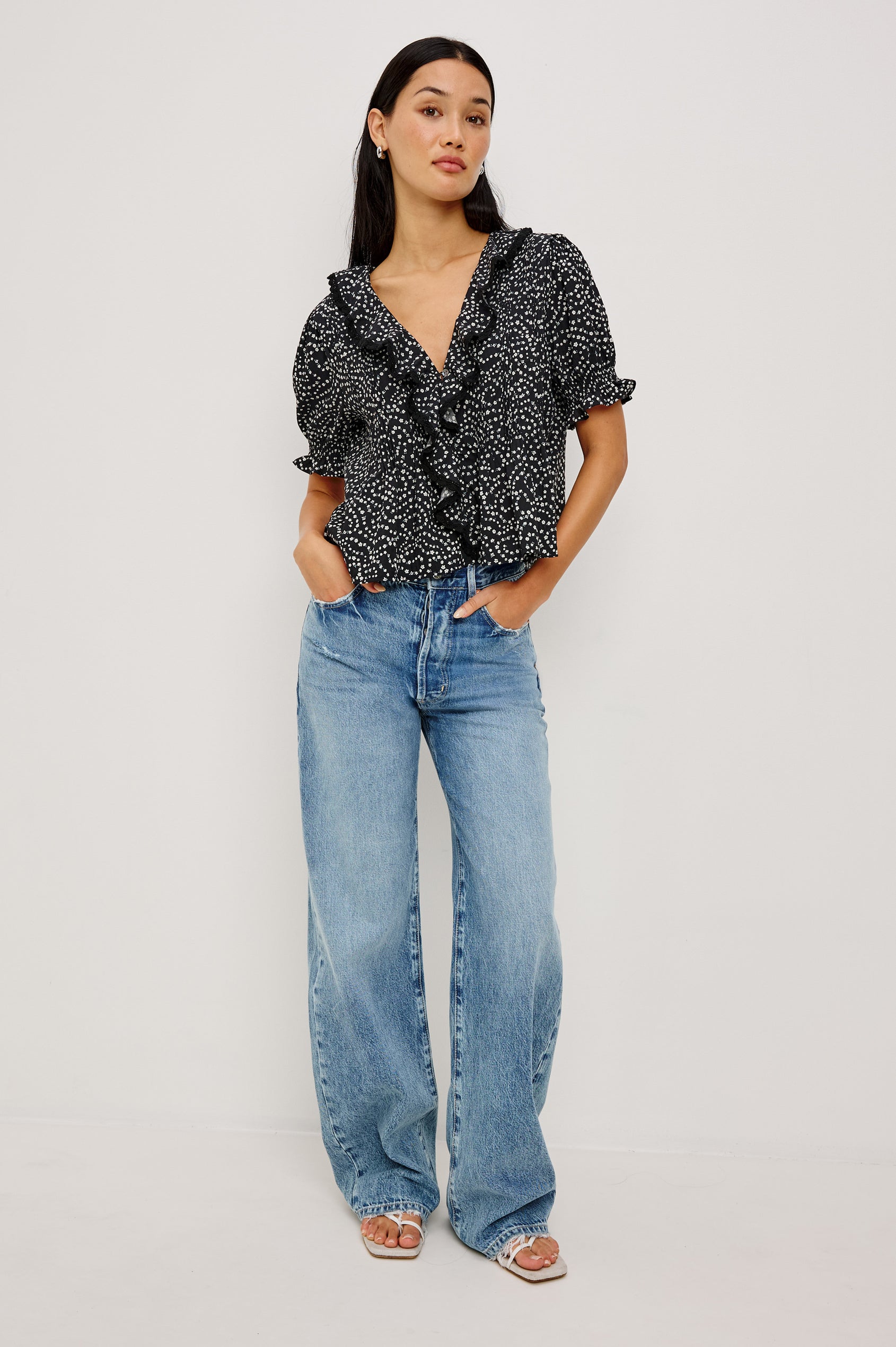 BLOOM SHIRT - MINI CHAIN DAISIES