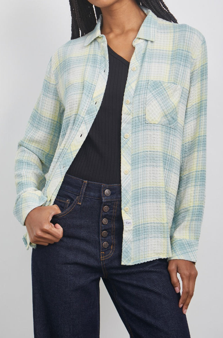 BRADY SAGE LEMON SHIRT-FRONT IN MOTION