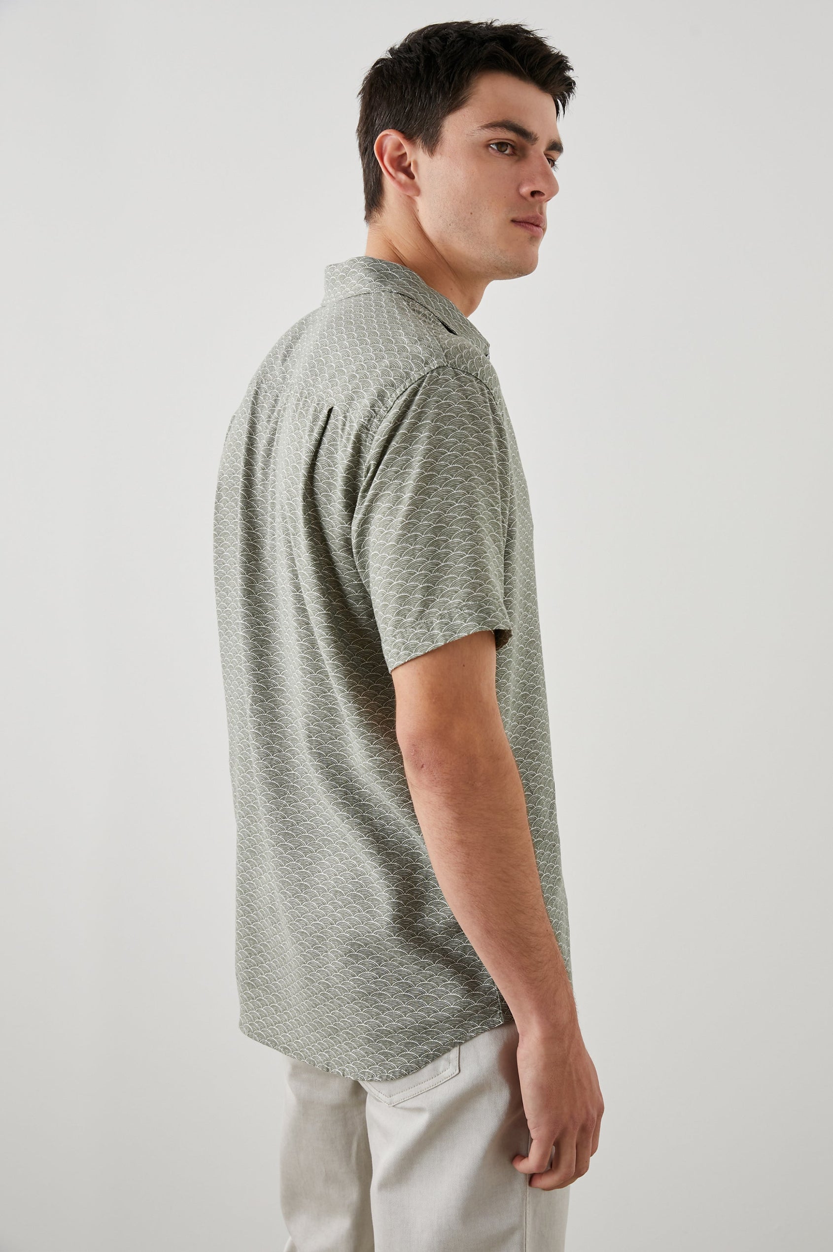 CARSON HAMA WAVE OLIVE SHIRT - BACK