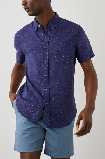 CARSON SHIRT - TRIANGLE GEO RETRO NAVY