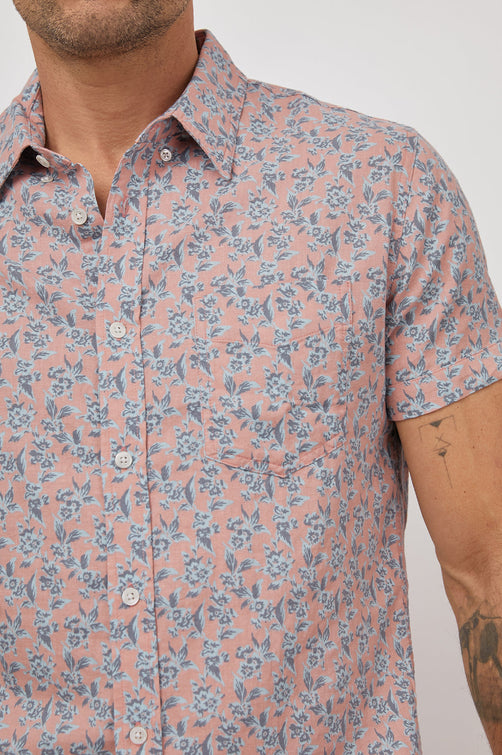 CARSON SCATTERED POSY PEACH SHORT SLEEVE BUTTON DOWN- DETAIL