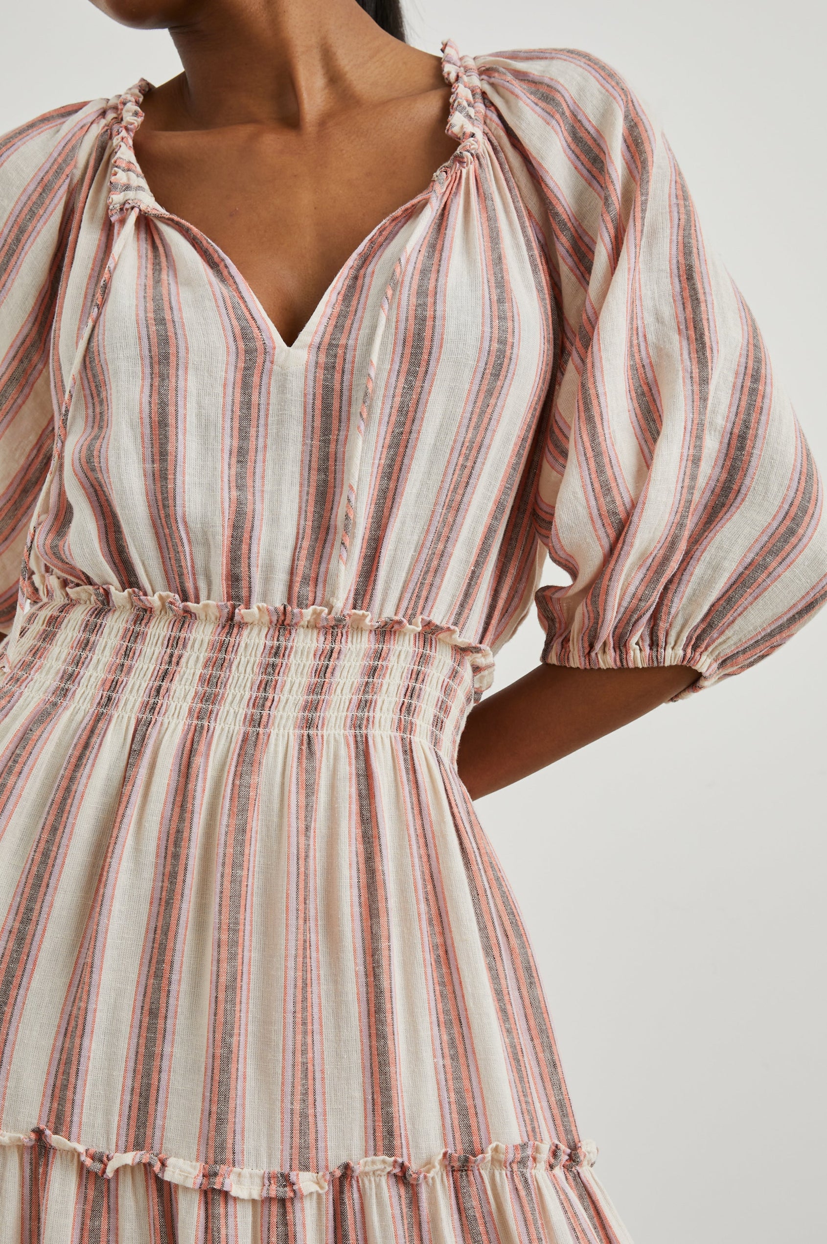 CATERINE-CAMINO-STRIPE-DETAIL