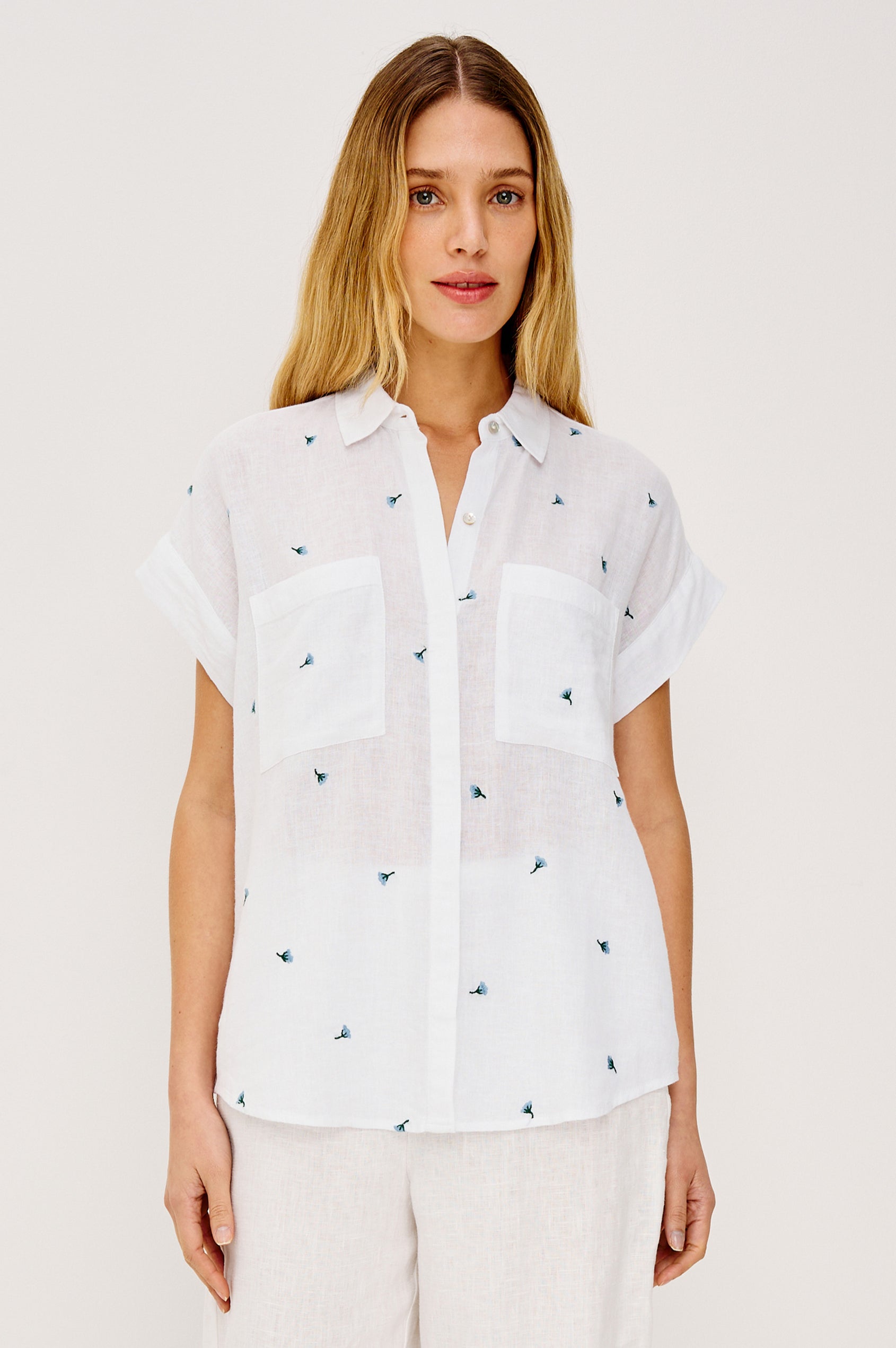 CITO SHIRT - BLUEBELL CARNATIONS