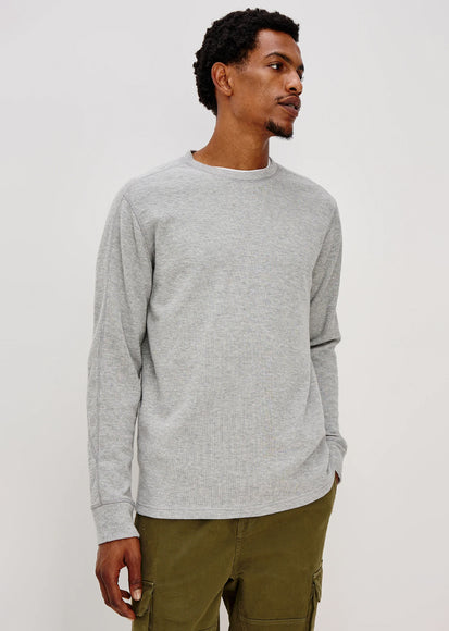 T-Shirts & Thermals