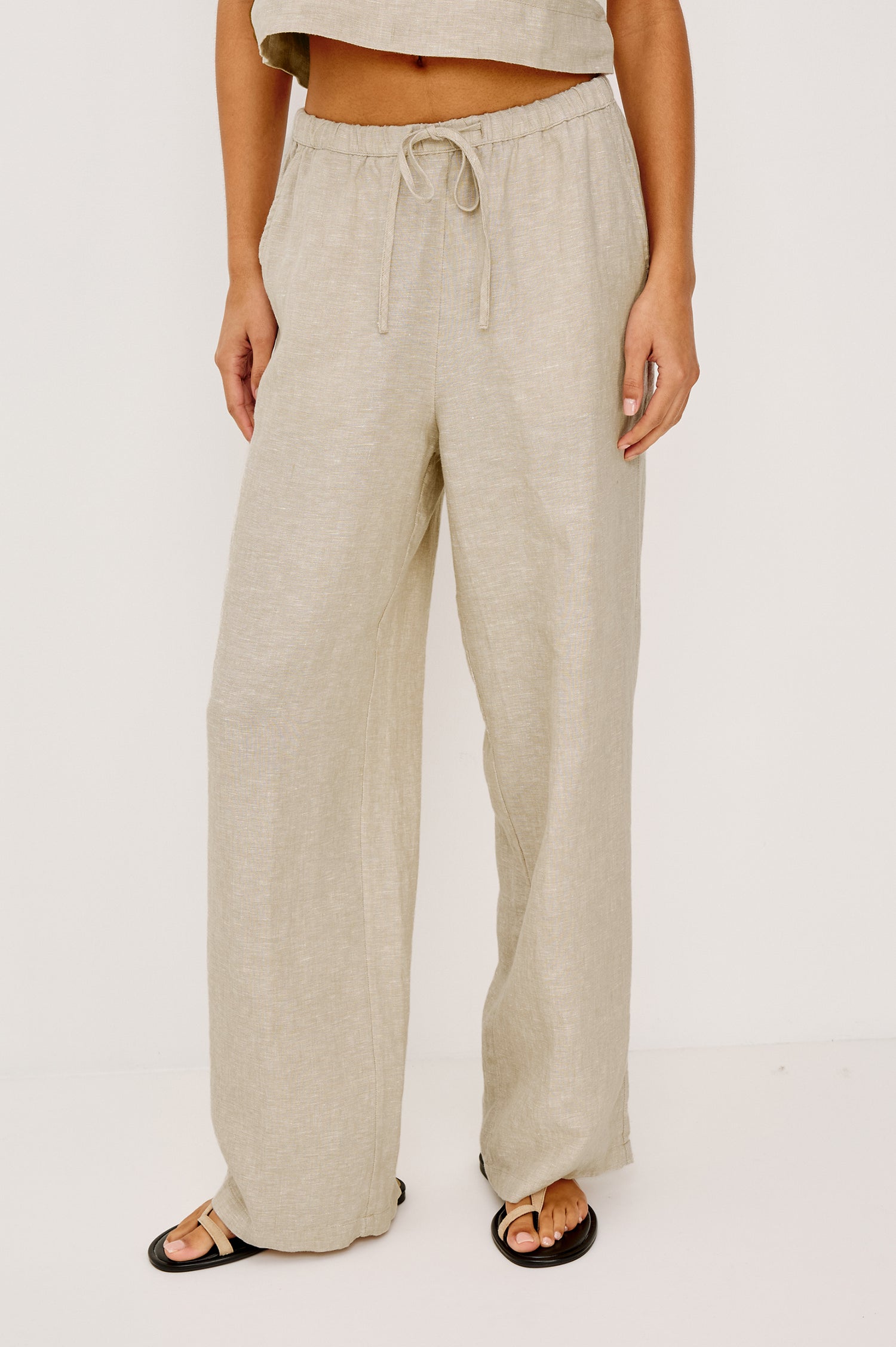 Emmie high rise linen wide leg pant with drawstring in Heathered Flax Colorway - Lower Body Front View Shown on Model.