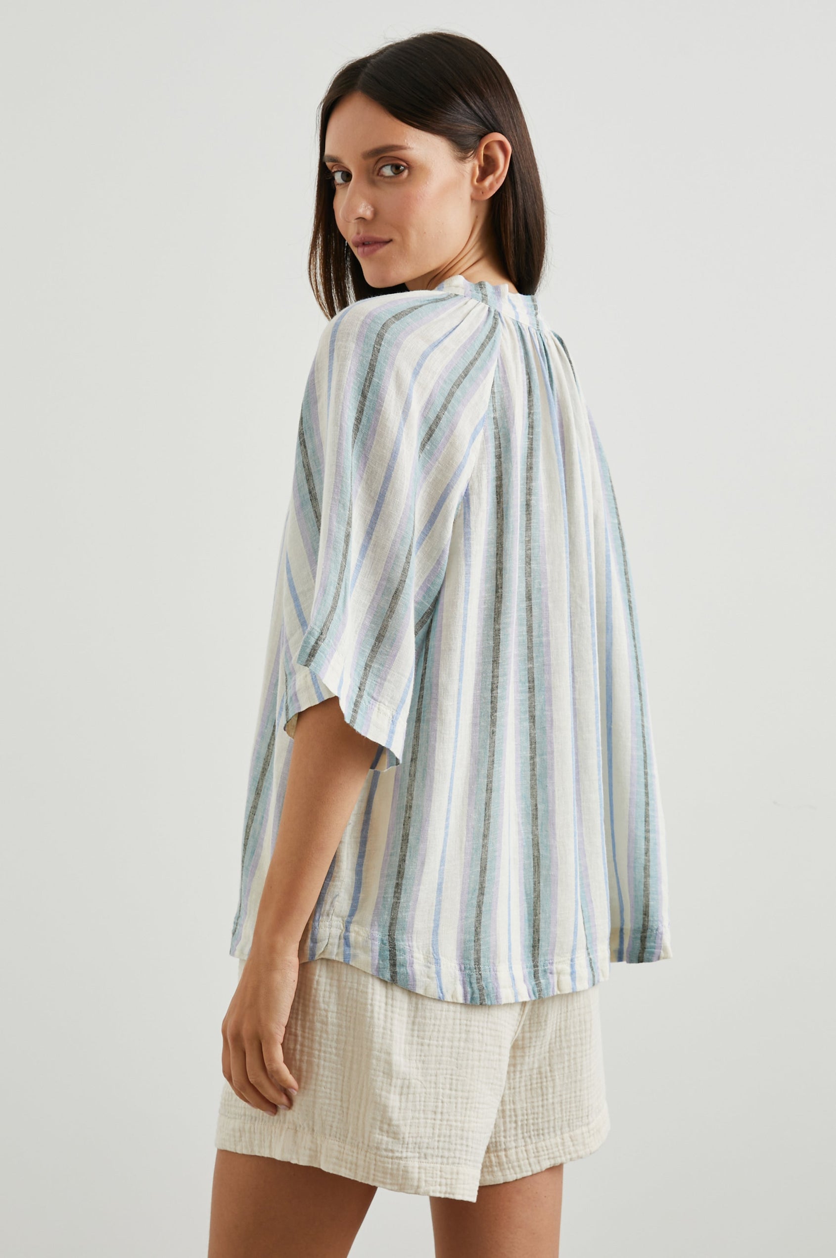 EVELINE-CATANIA-STRIPE-BACK ANGLE
