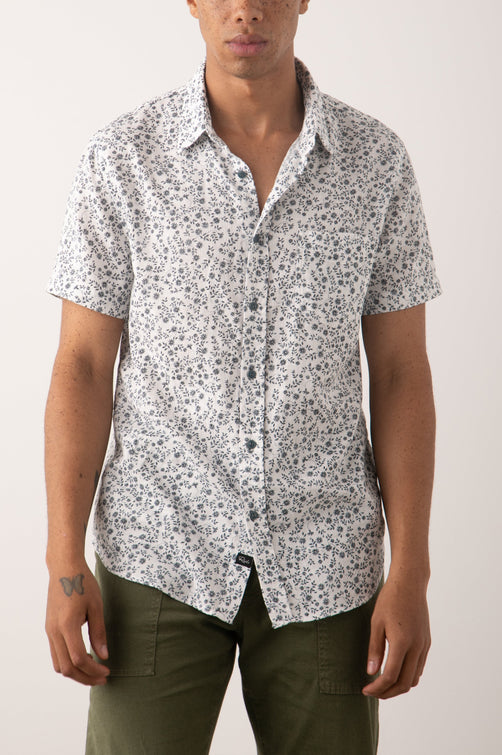 FAIRFAX CREEPING IVY WHITE BLUE SHIRT - FRONT