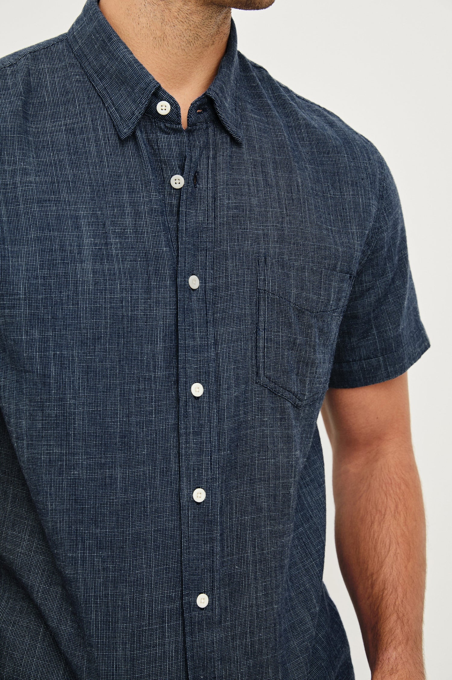 Fairfax short sleeve button up shirt with collar in Navy Etch - close up of details