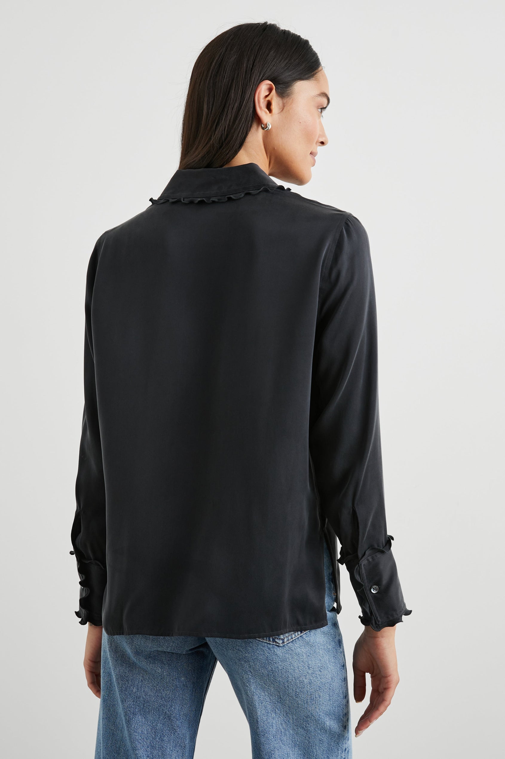 FIA-BLACK-BACK