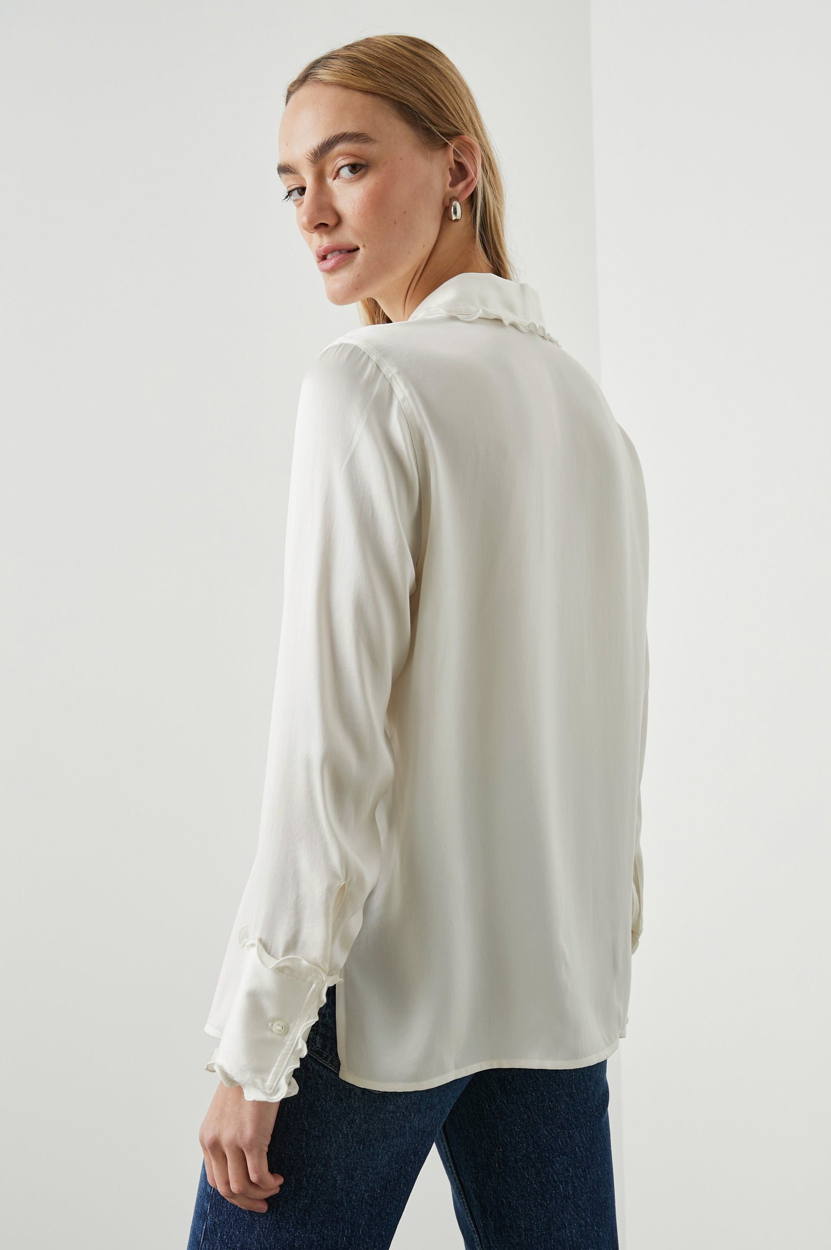 FIA-IVORY-BACK ANGLE